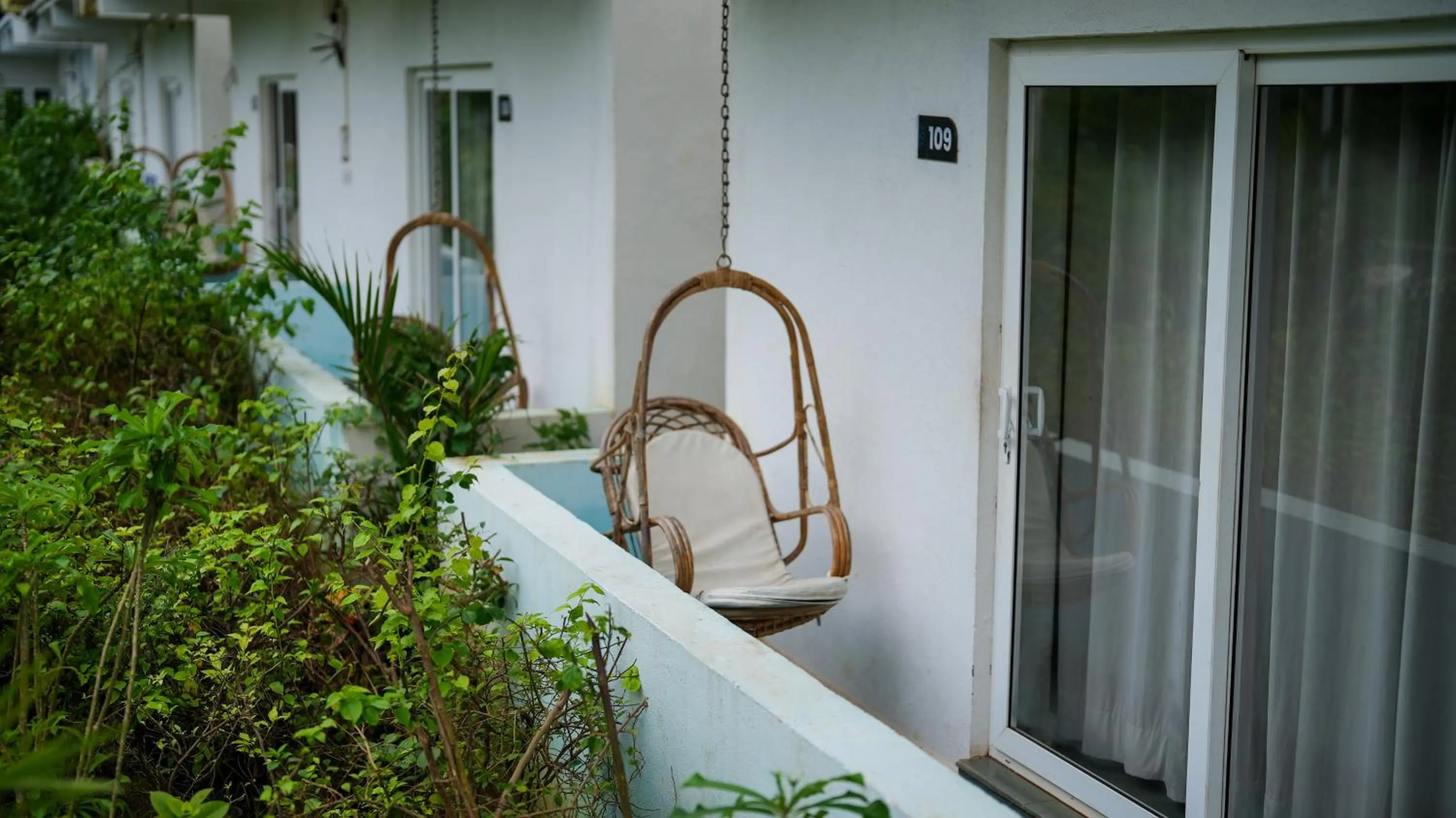 Balcony/Terrace in Whiteflower Resort Morjim