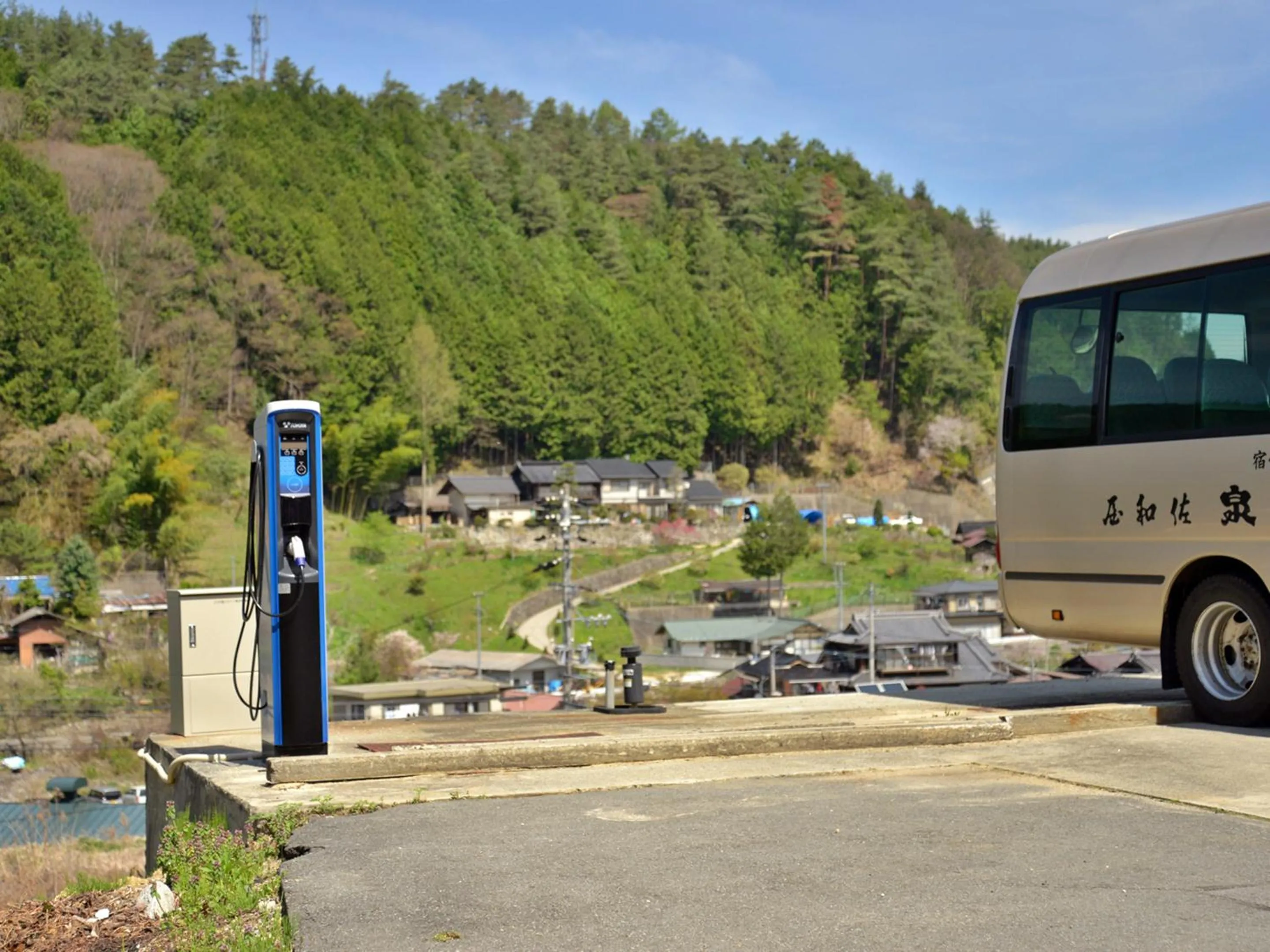 Parking in Fudouonsen Sawaya