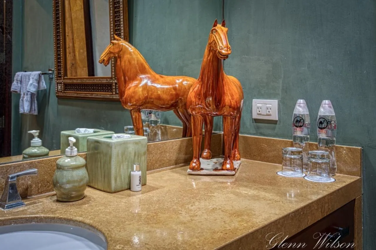 Bathroom in San Rafael Hotel