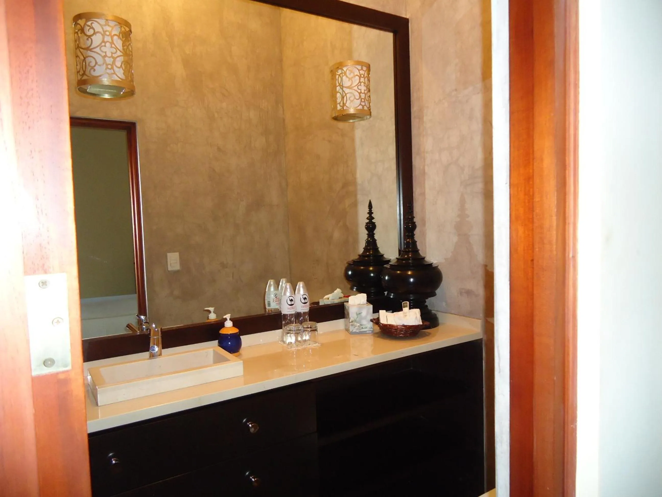 Bathroom in San Rafael Hotel