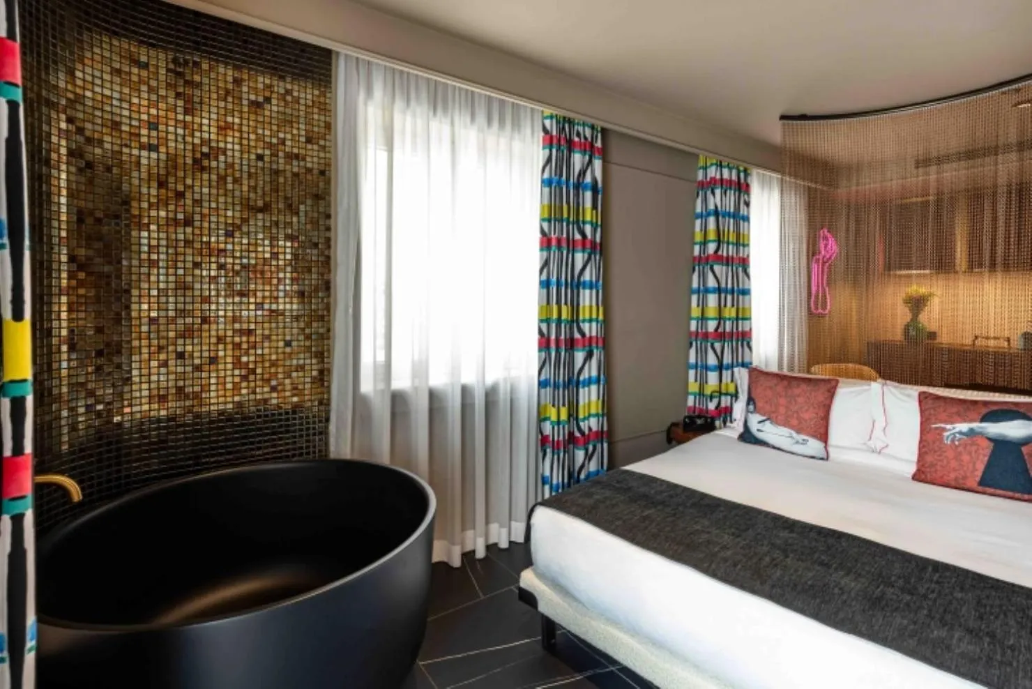 Bed in Upon Angels - Adults Only