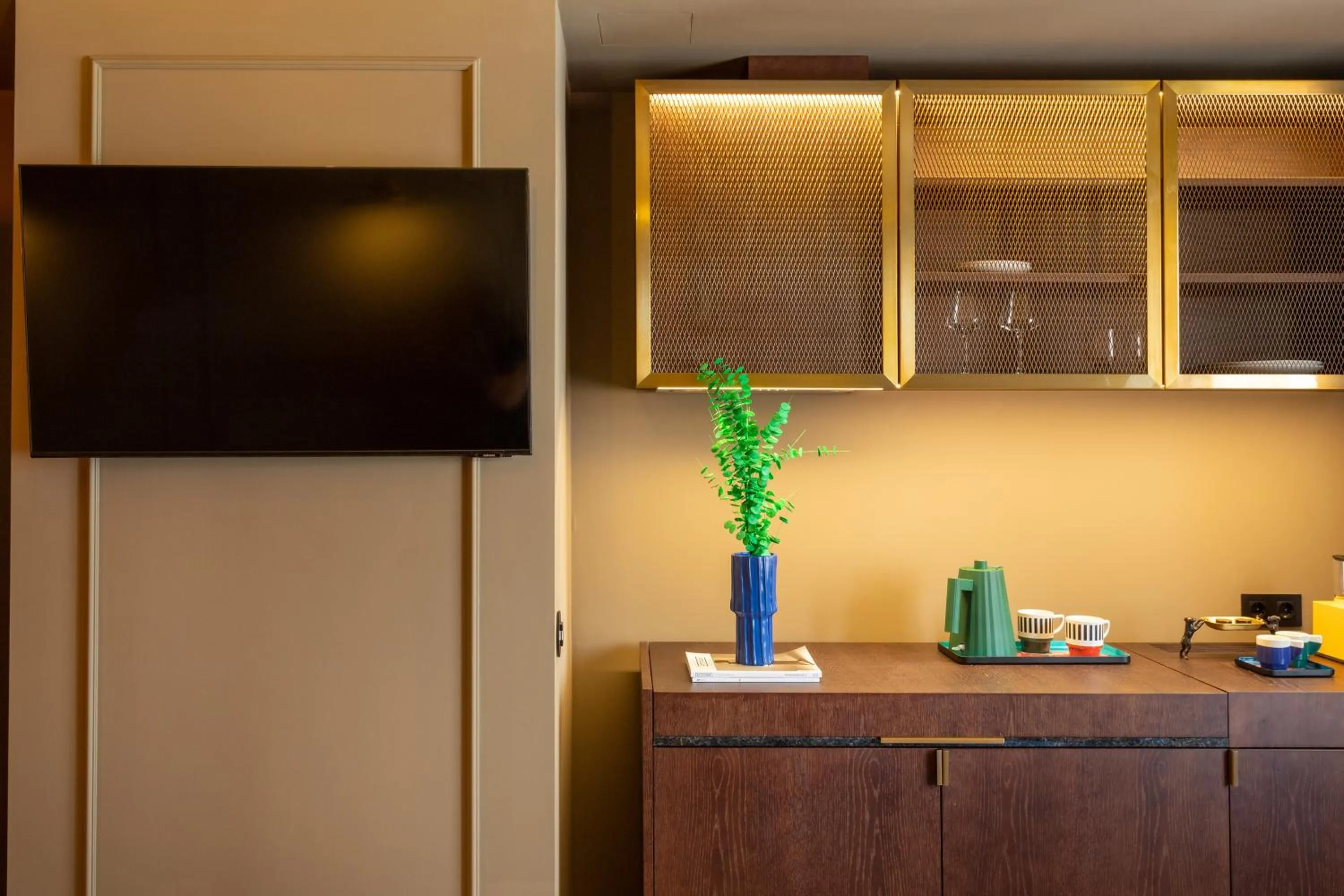 Coffee/tea facilities in Upon Angels - Adults Only