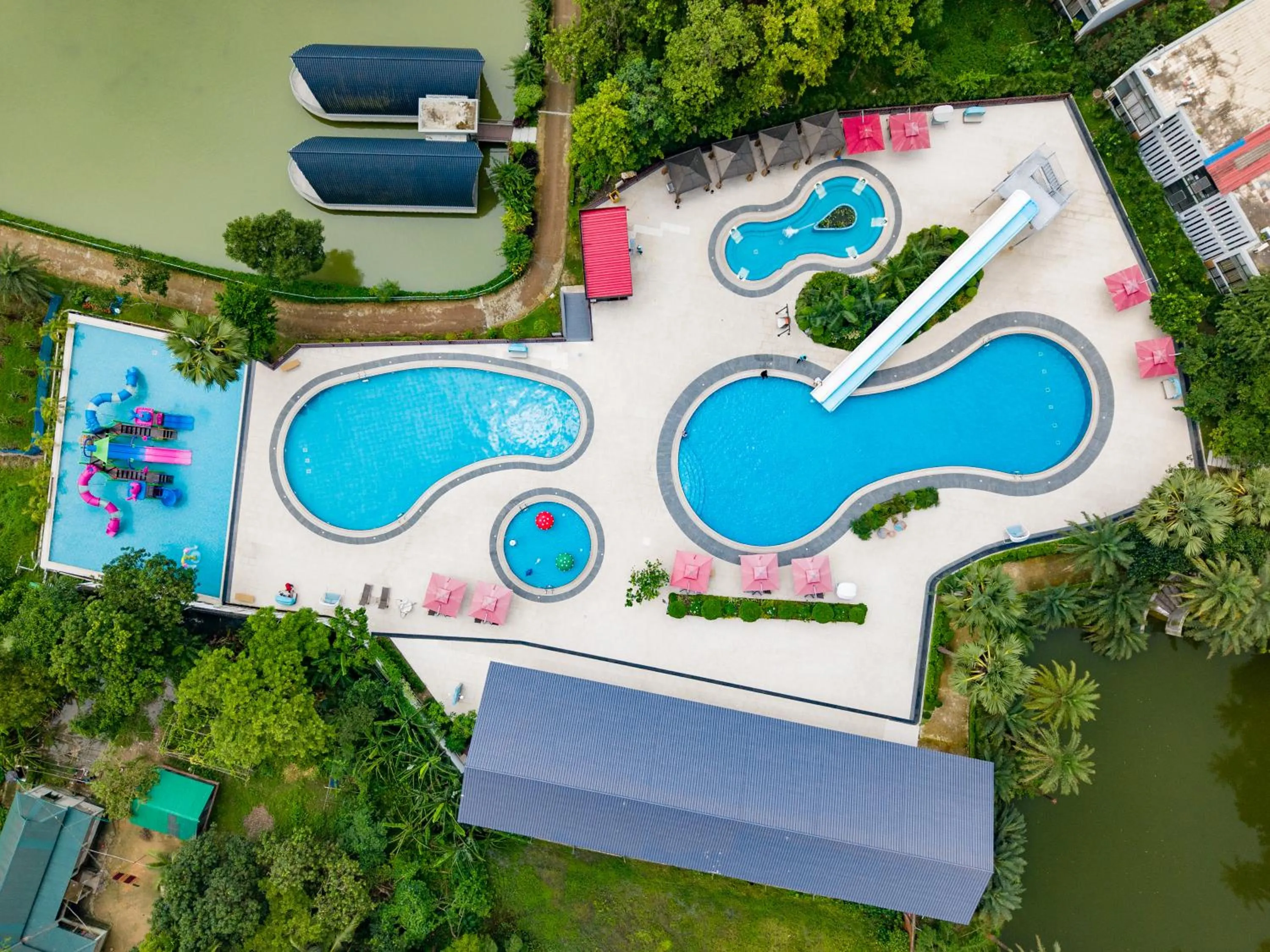Dream Square Resort