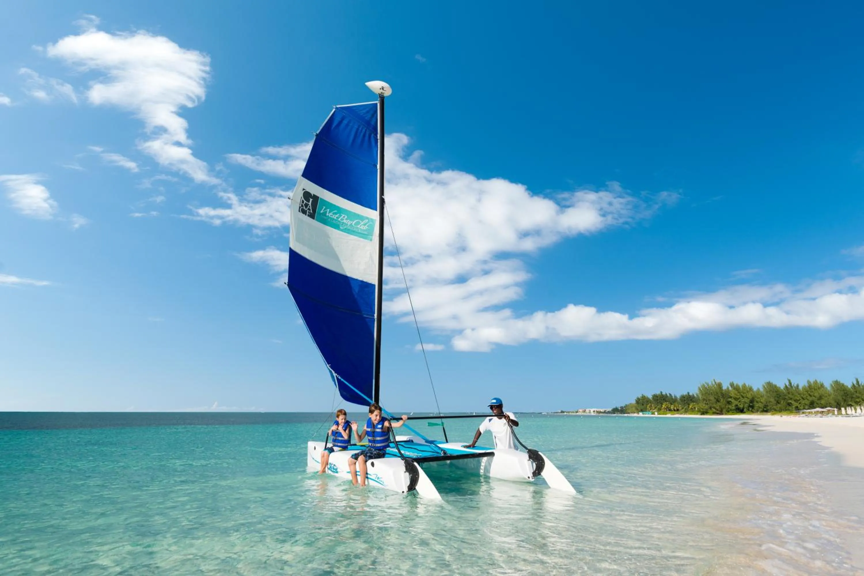 Kids's club in West Bay Club