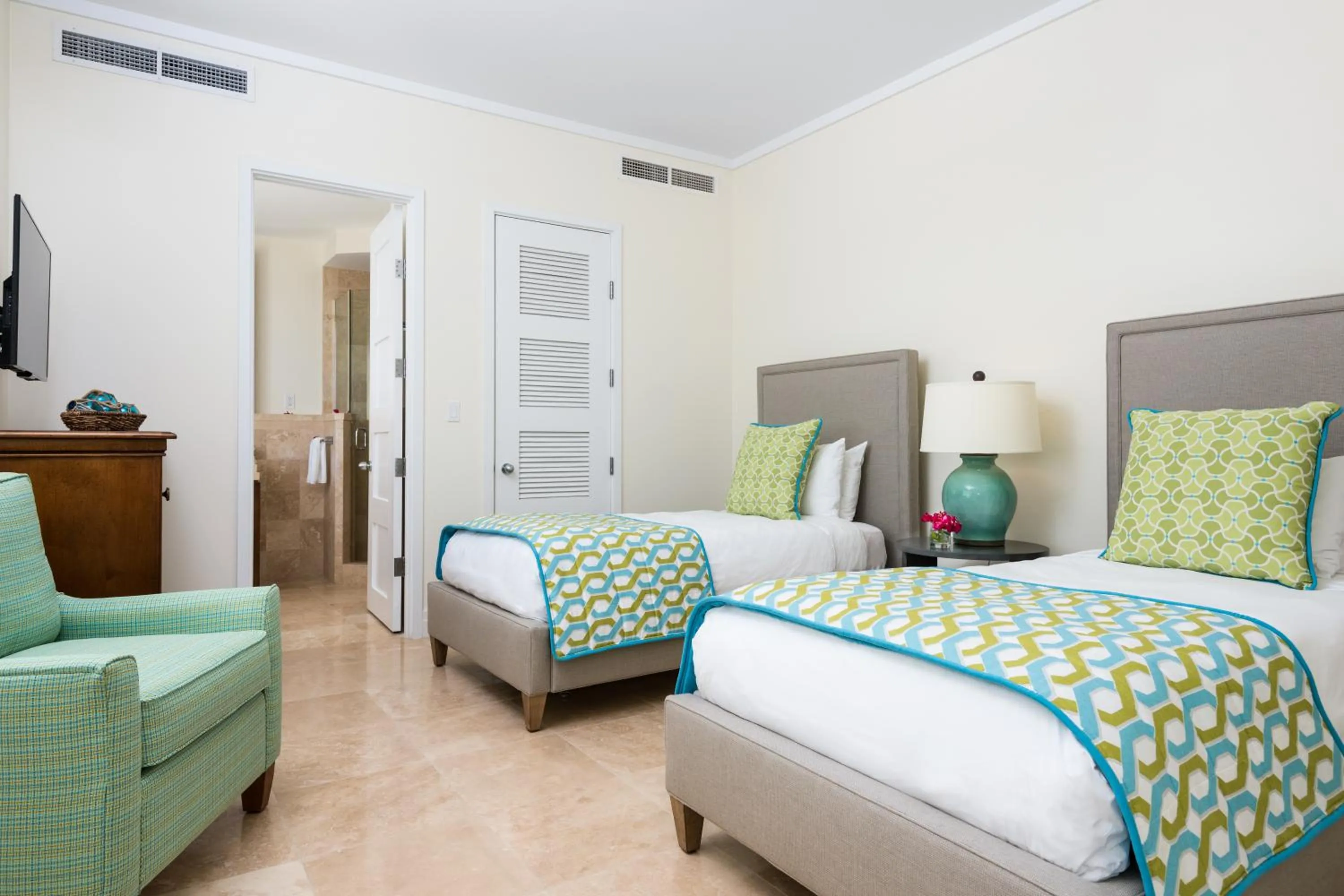 Bedroom, Bed in West Bay Club