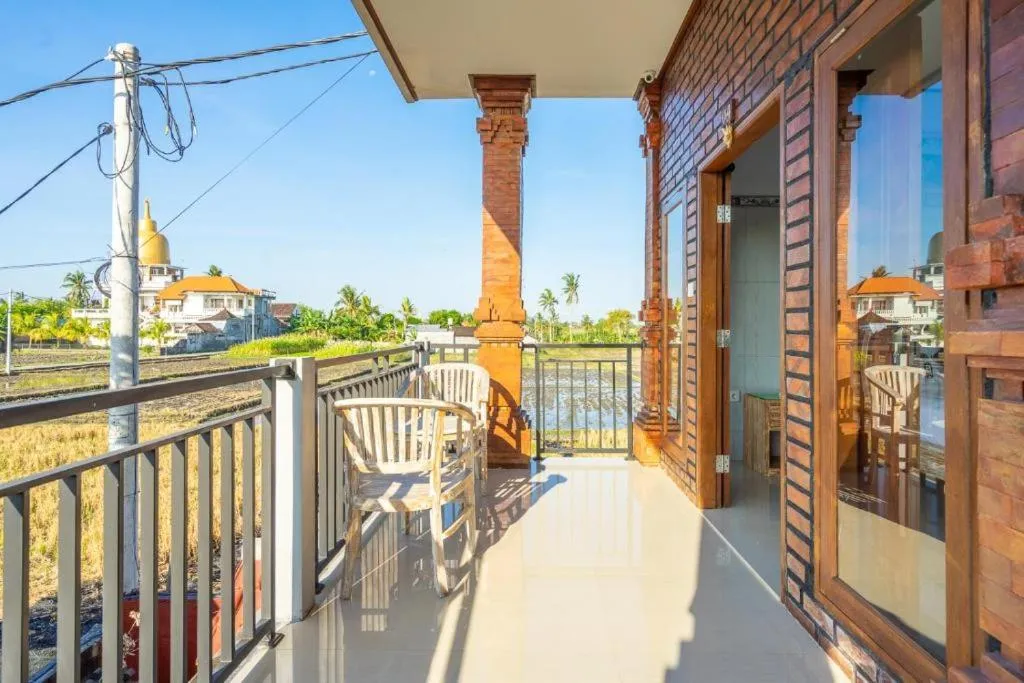 Pondok Lulik Seseh Beach