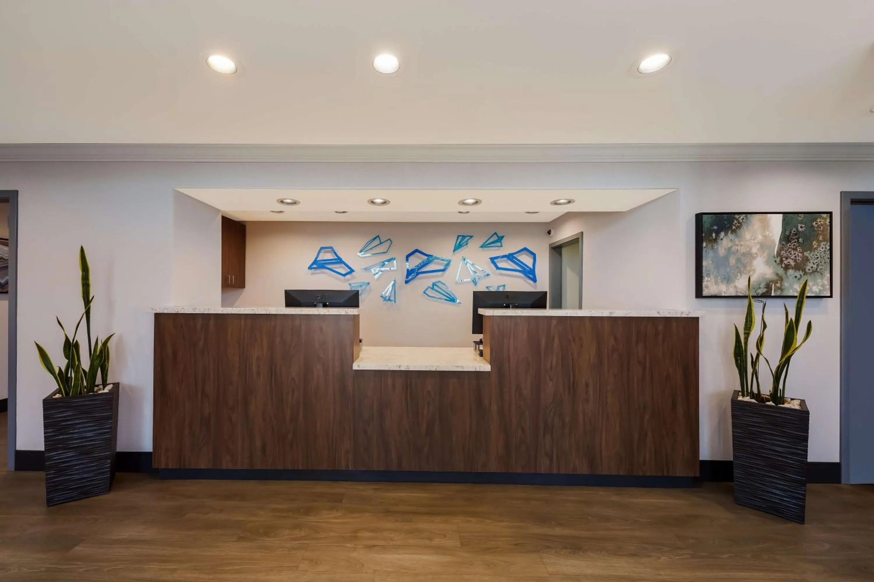 Lobby or reception in Best Western Inn & Suites Lemoore