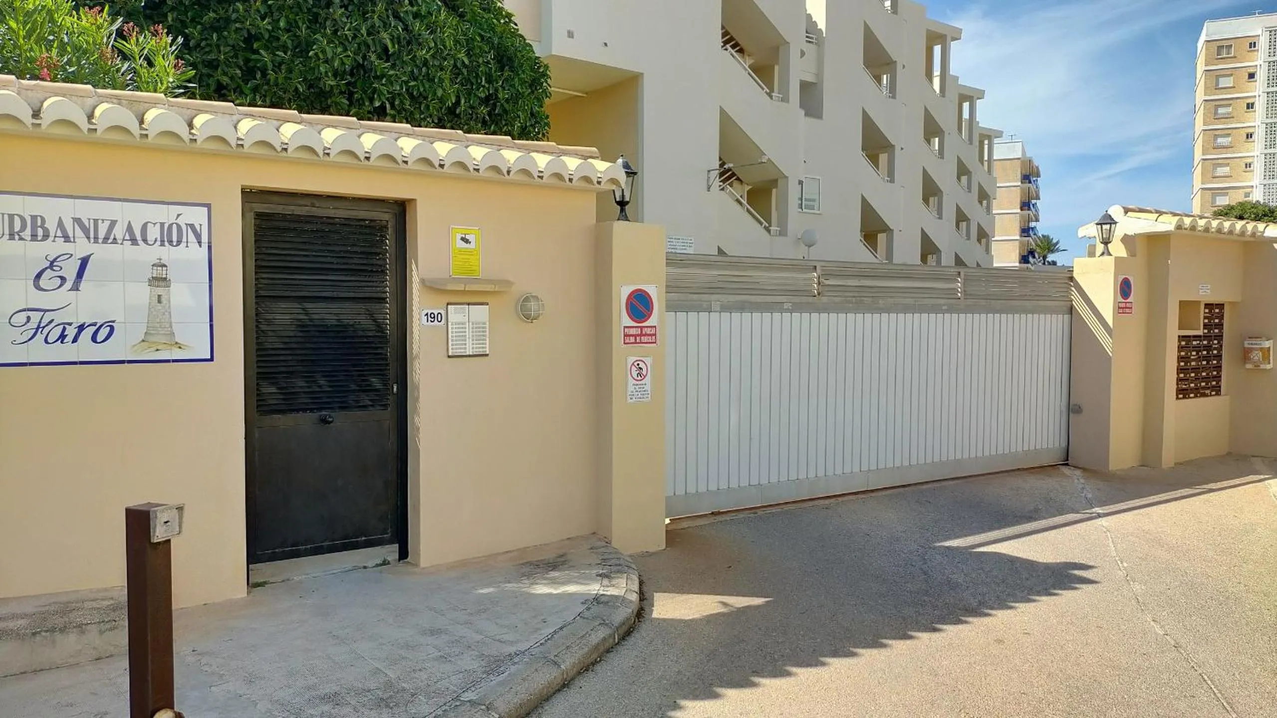 Facade/entrance in Anacasa El Faro Las Marinas Denia AP2236