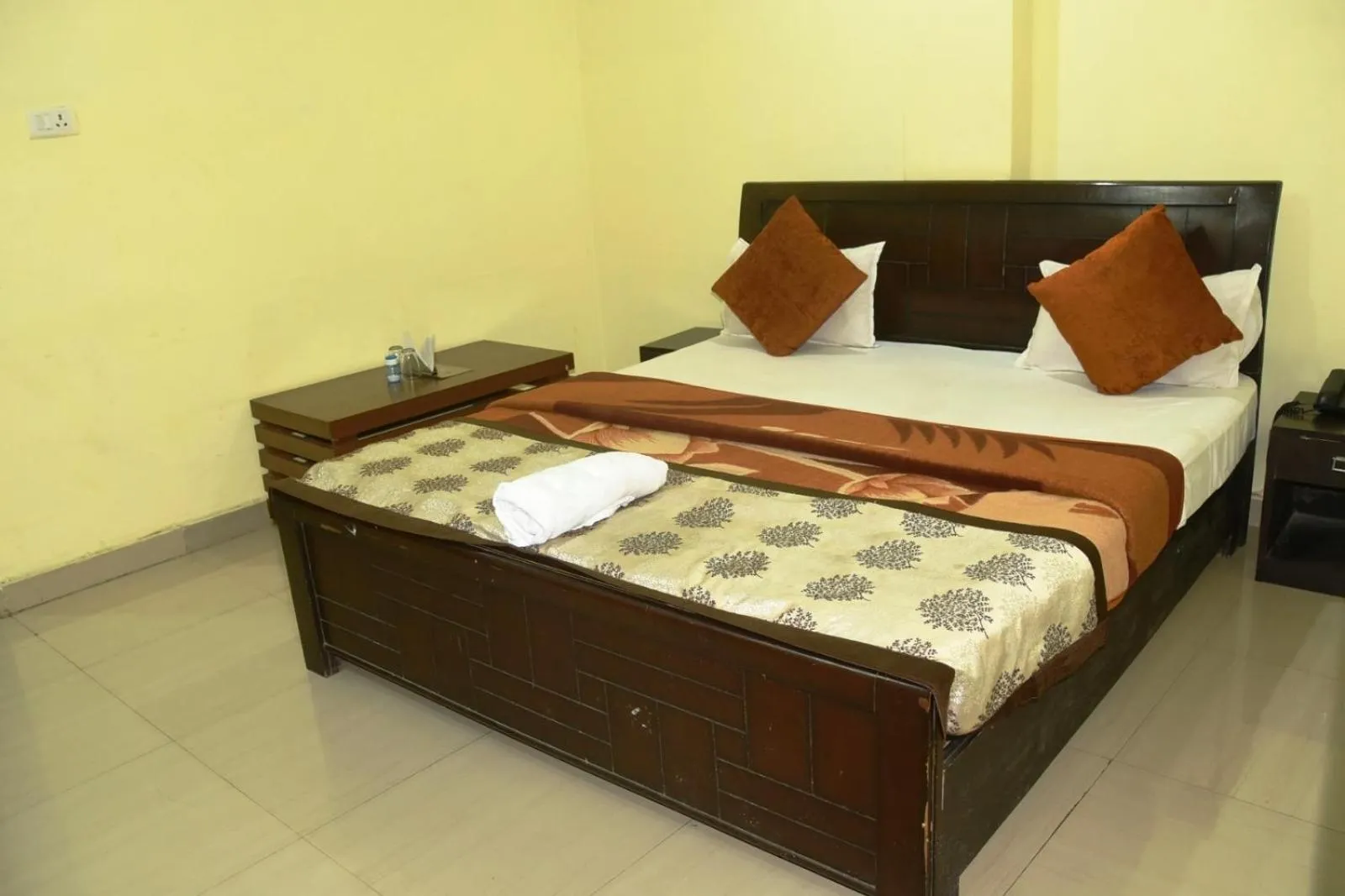 Bed in Hotel Udika Palace