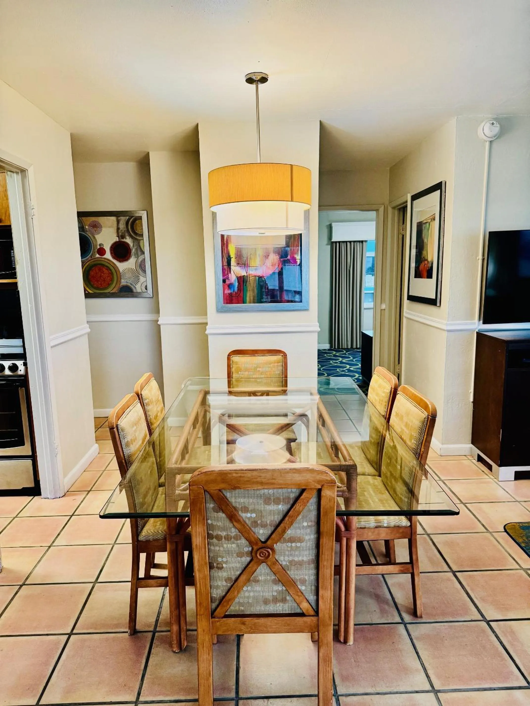 Dining area in Silver Seas Beach Resort
