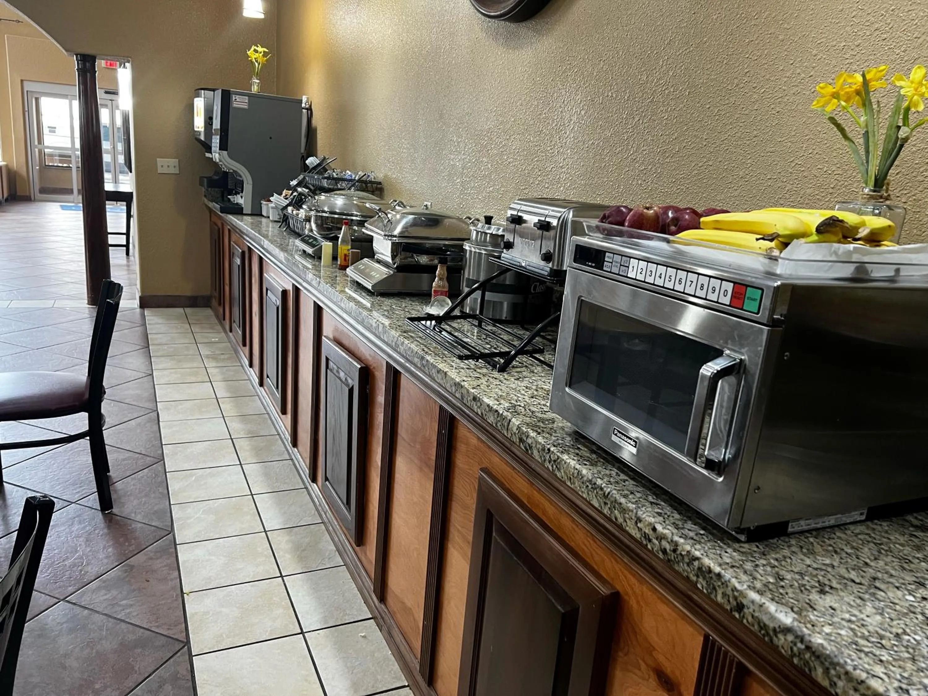 Breakfast in Baymont by Wyndham Cuero