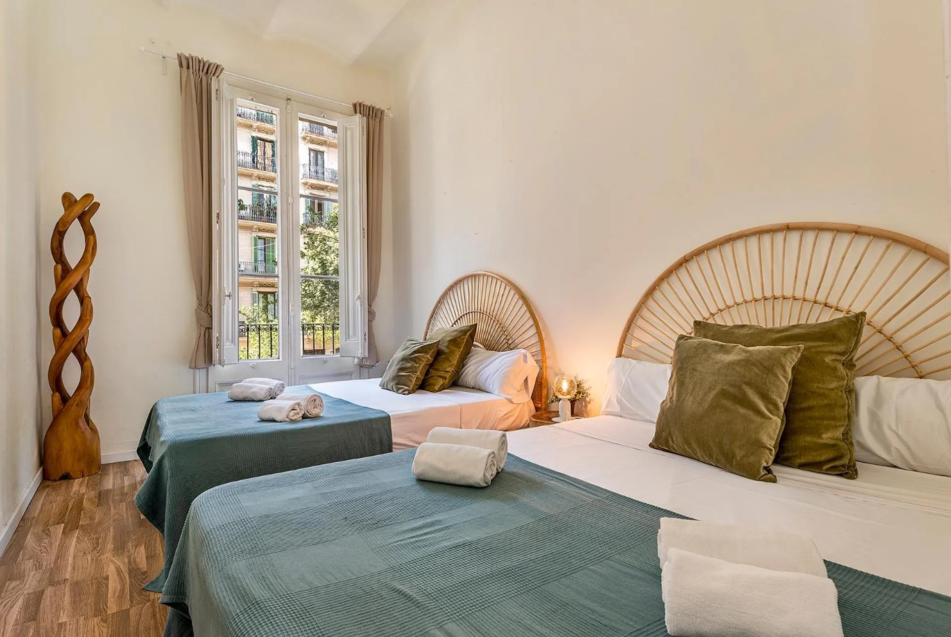 Aragó Suites