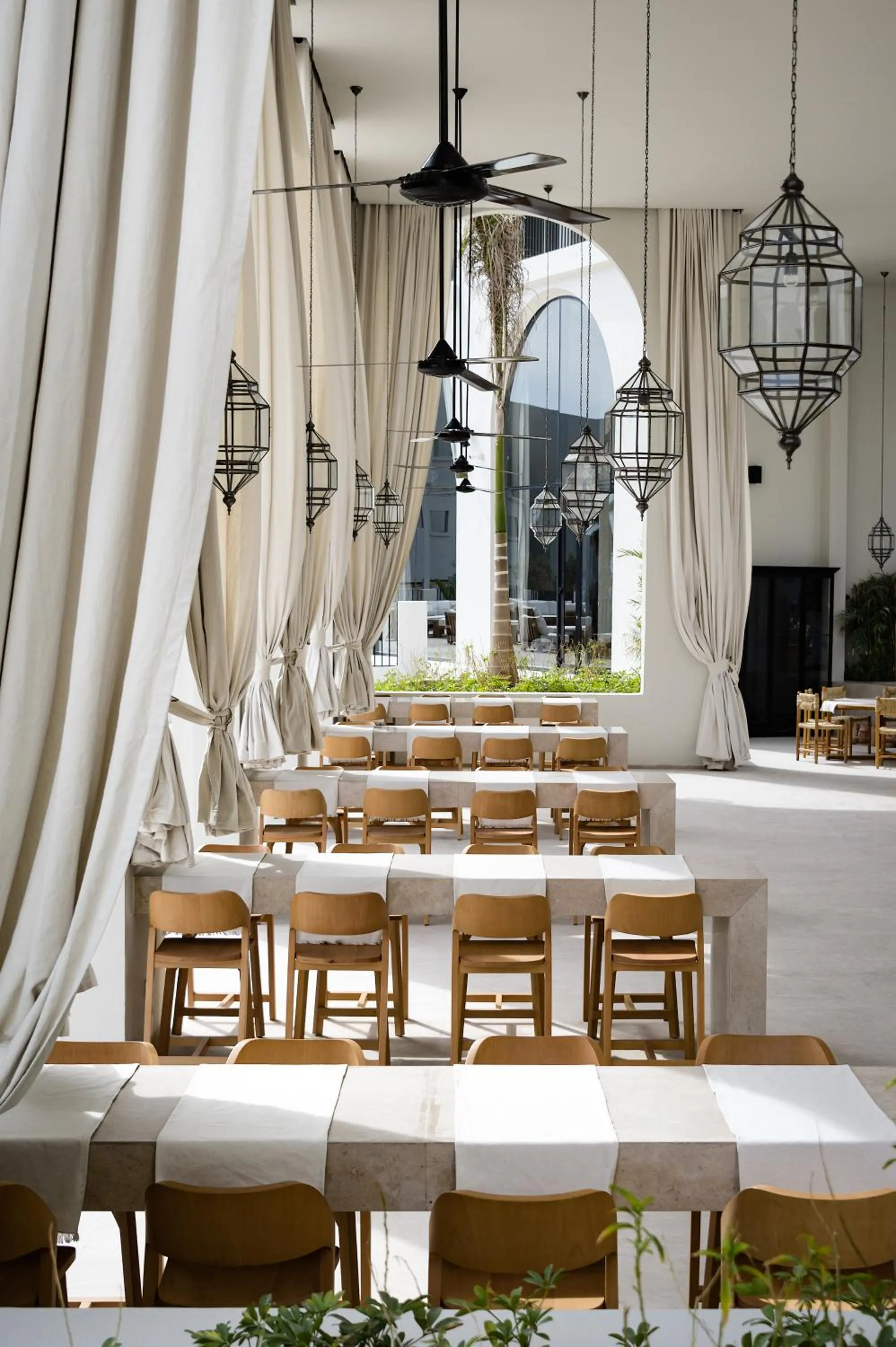 Restaurant/places to eat in Serry Beach Resort