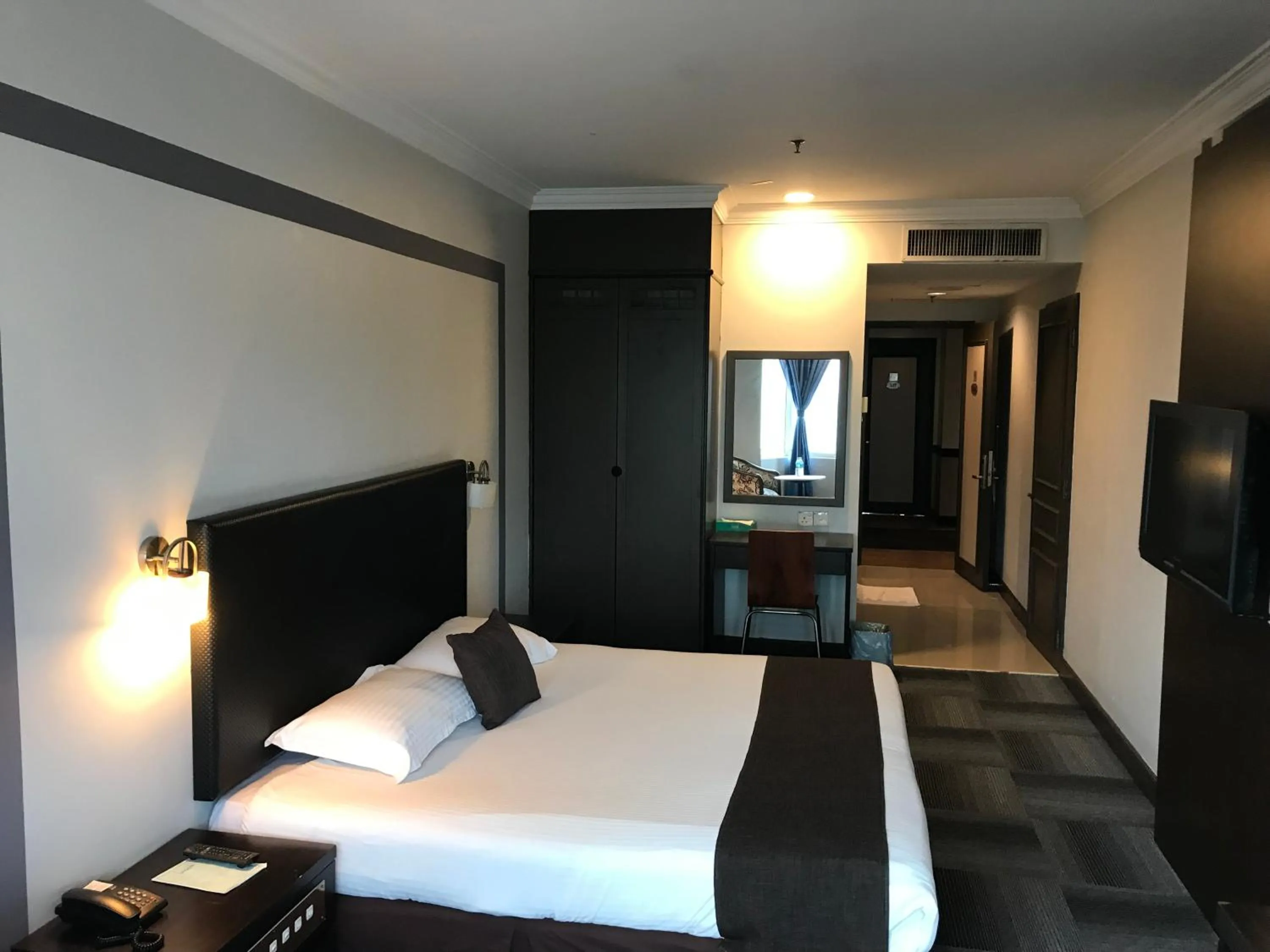 Bedroom, Bed in Legend Inn Taiping