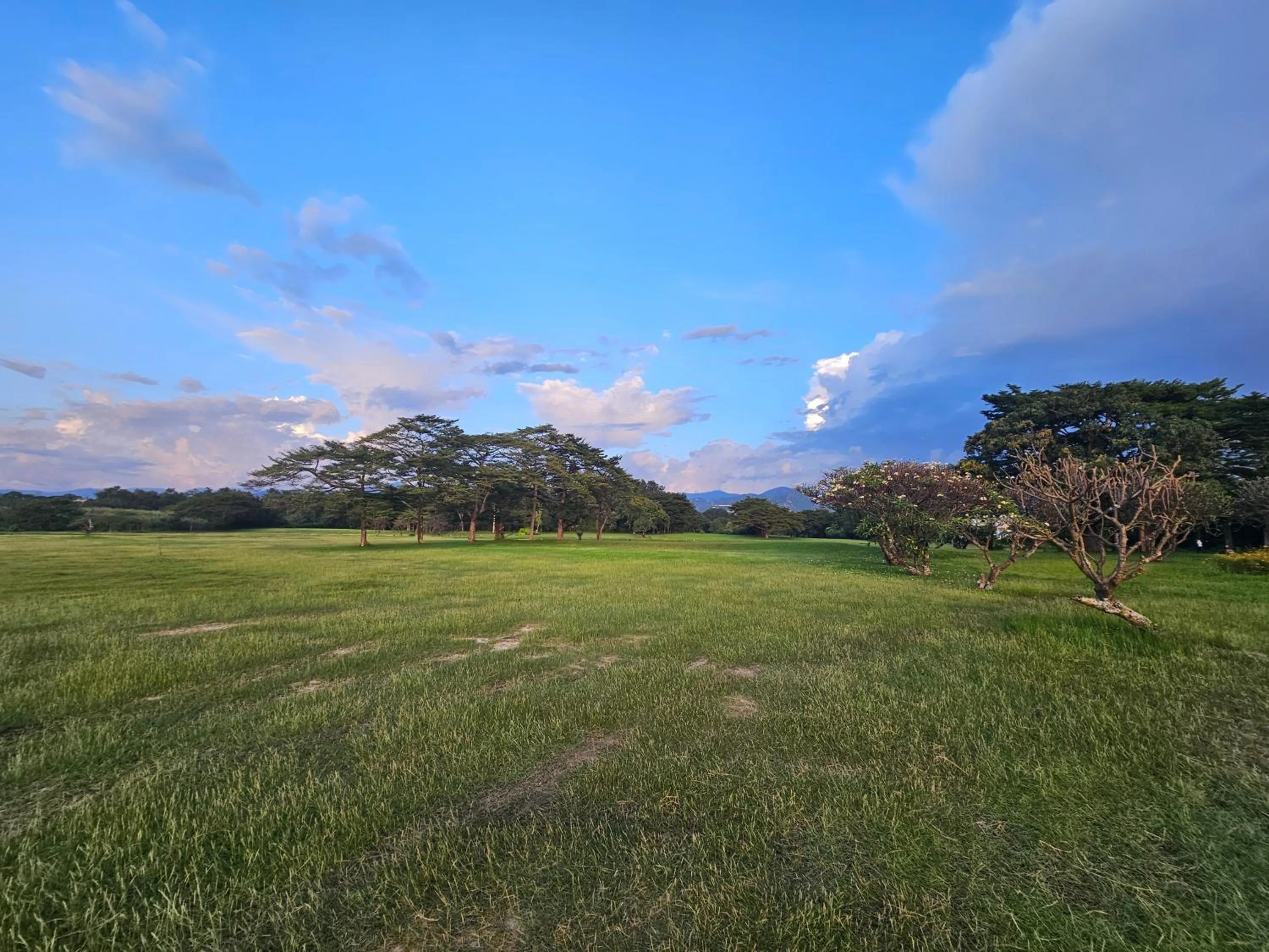 Golfcourse in Burundi Palace Boutique Hotel