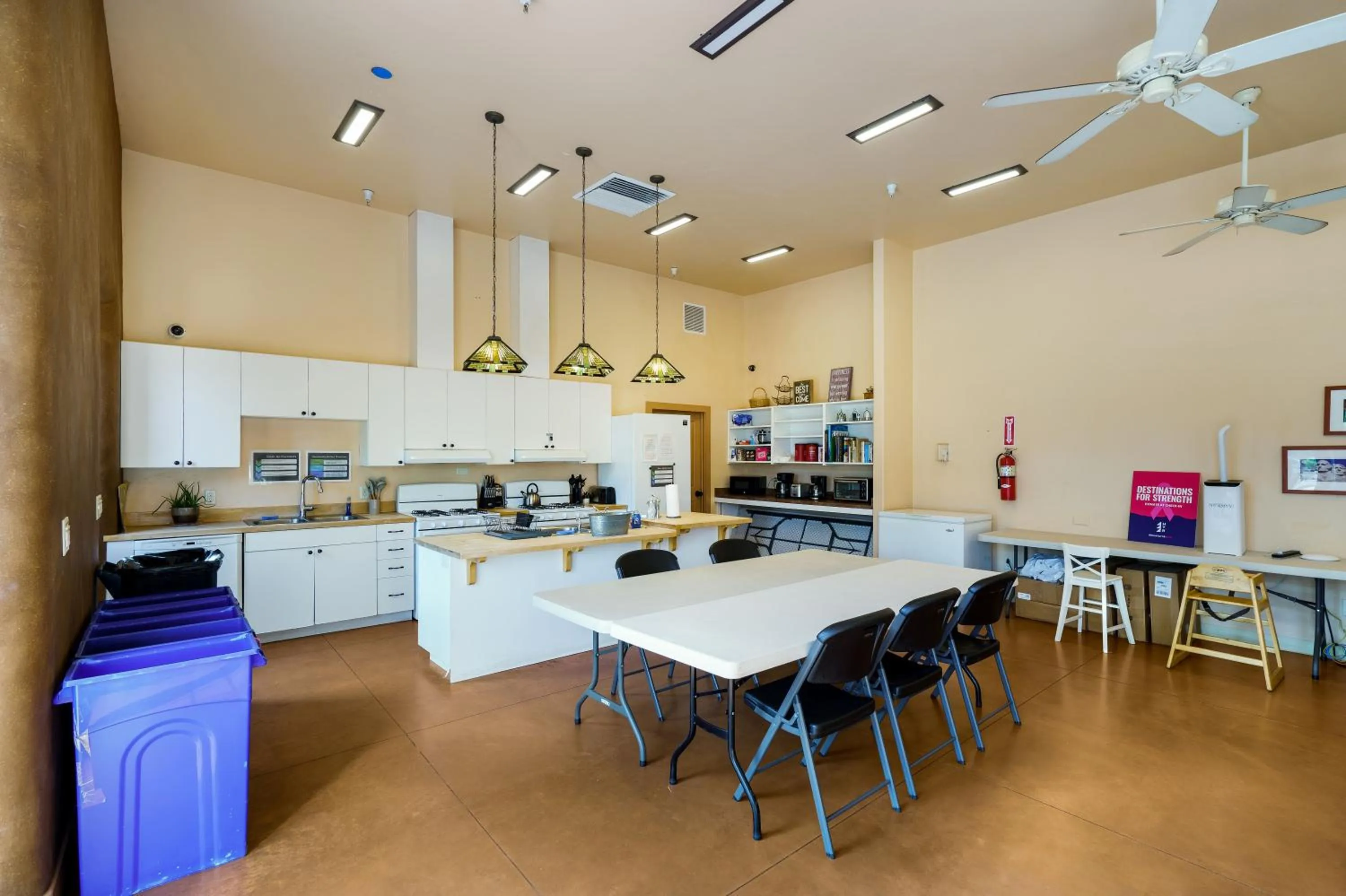 Kitchen or kitchenette in HTR Moab