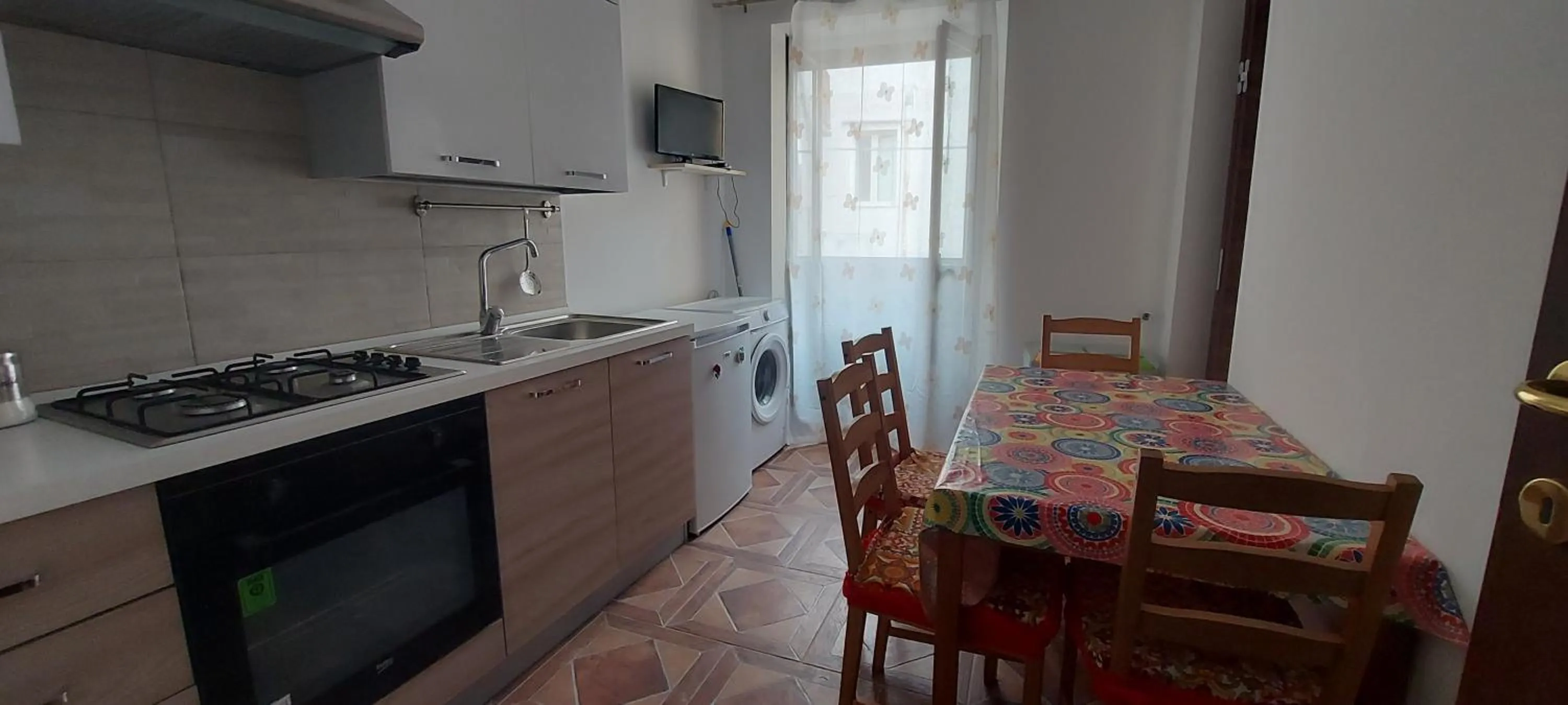 Dining area in LA CASA DI NONNA GIOVANNA