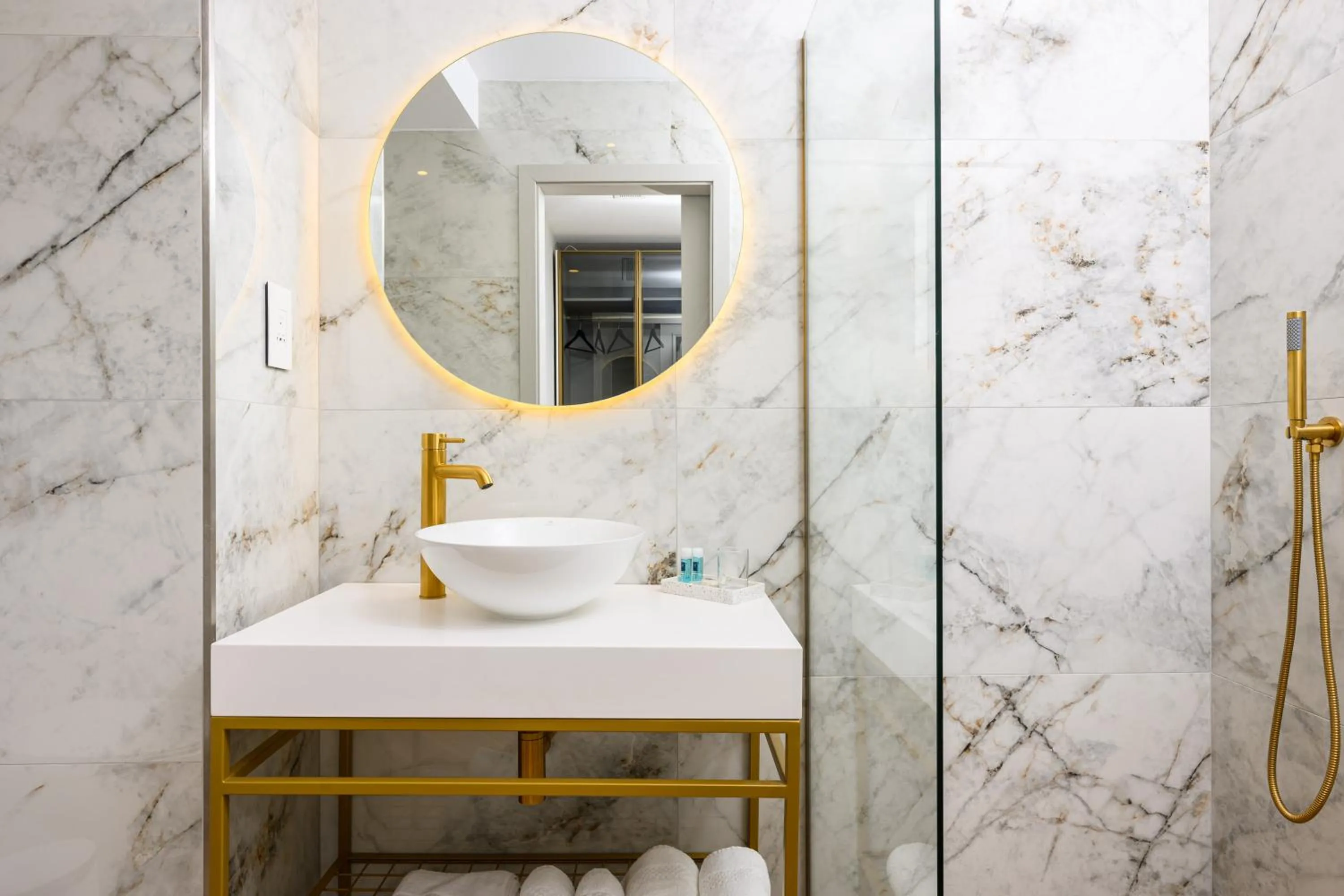 Shower in XVI Suites - Adults Only