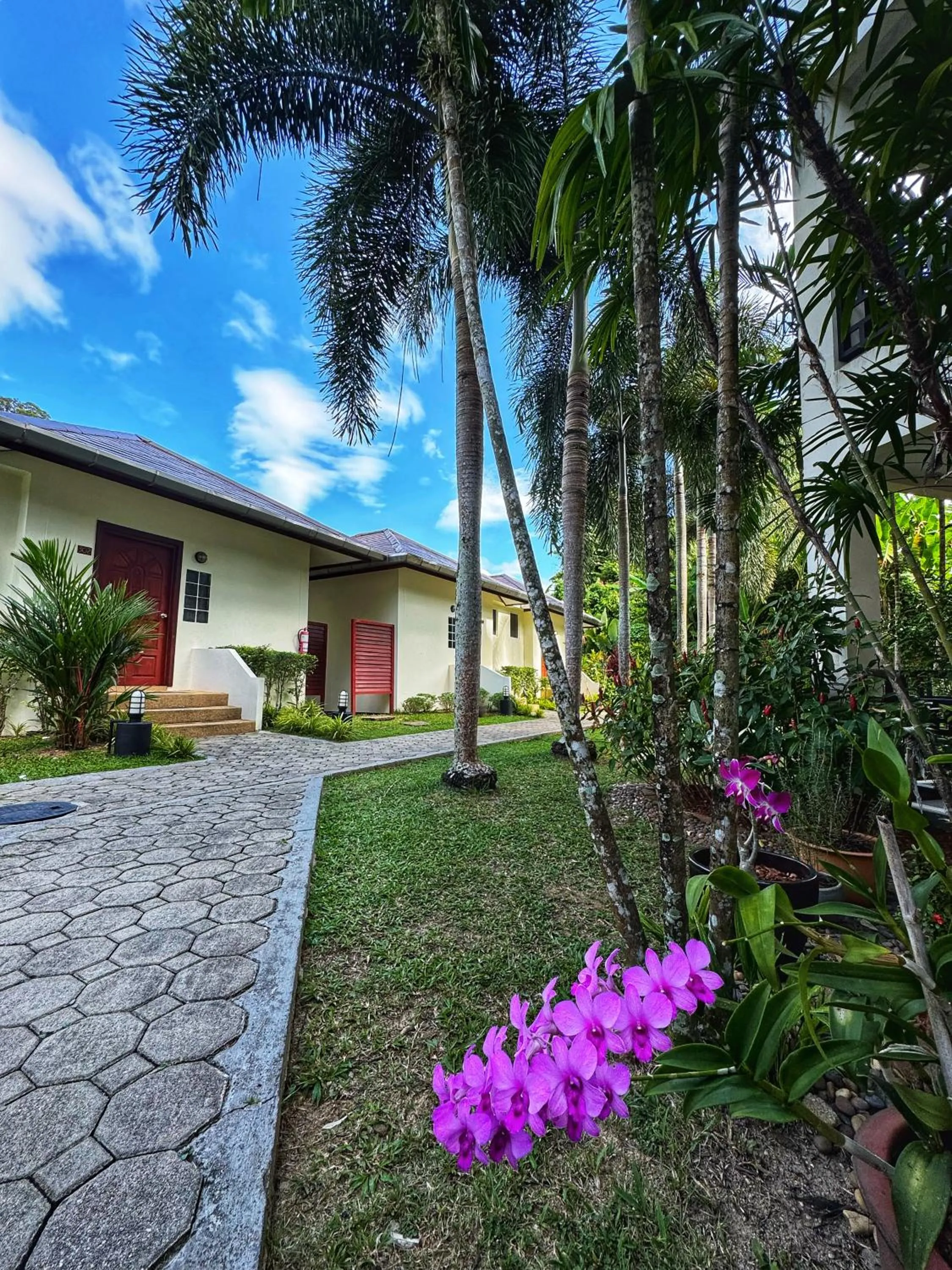Garden in Serenity Lakeside Resort