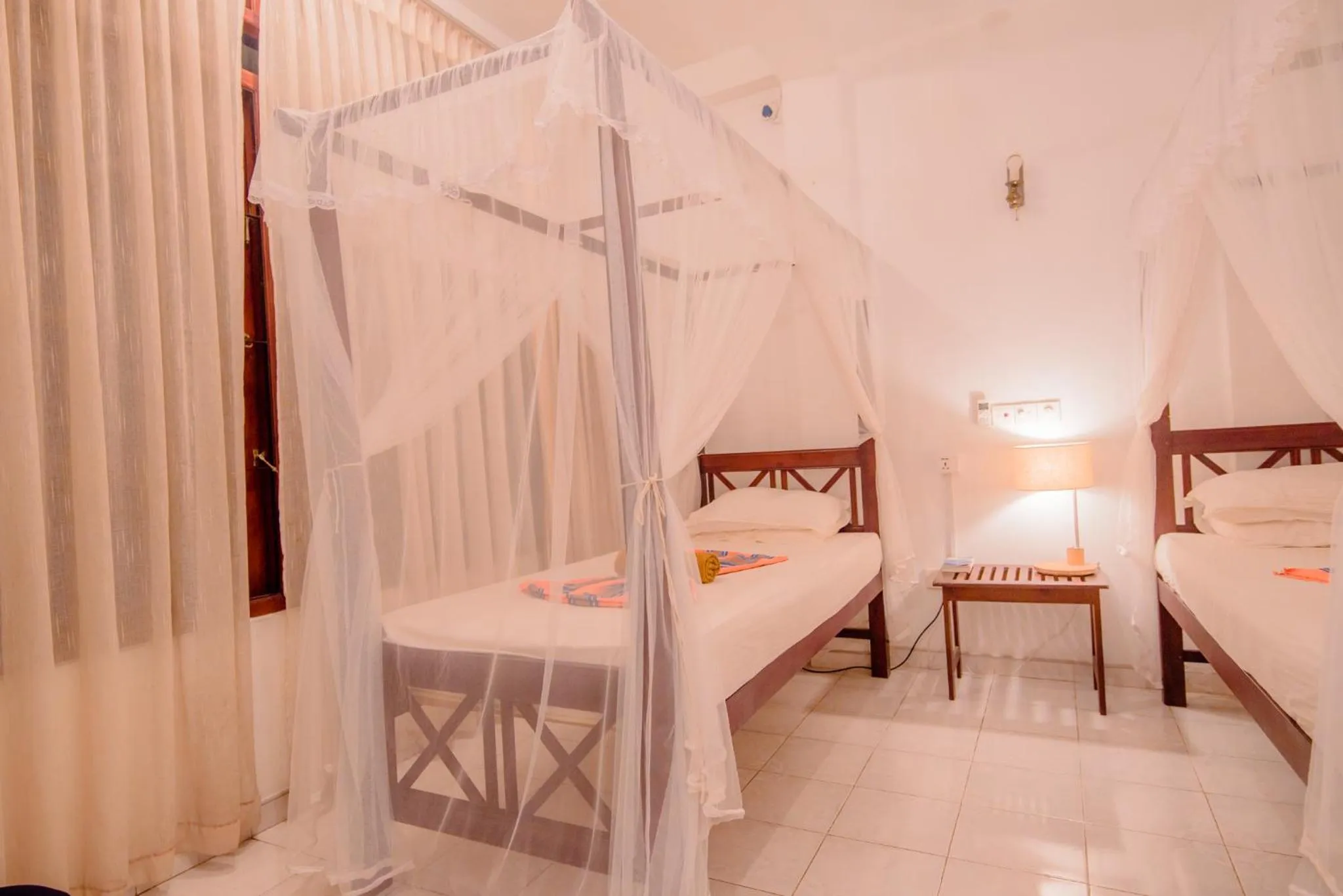 Bedroom, Bed in Muhsin Villa - Galle Fort