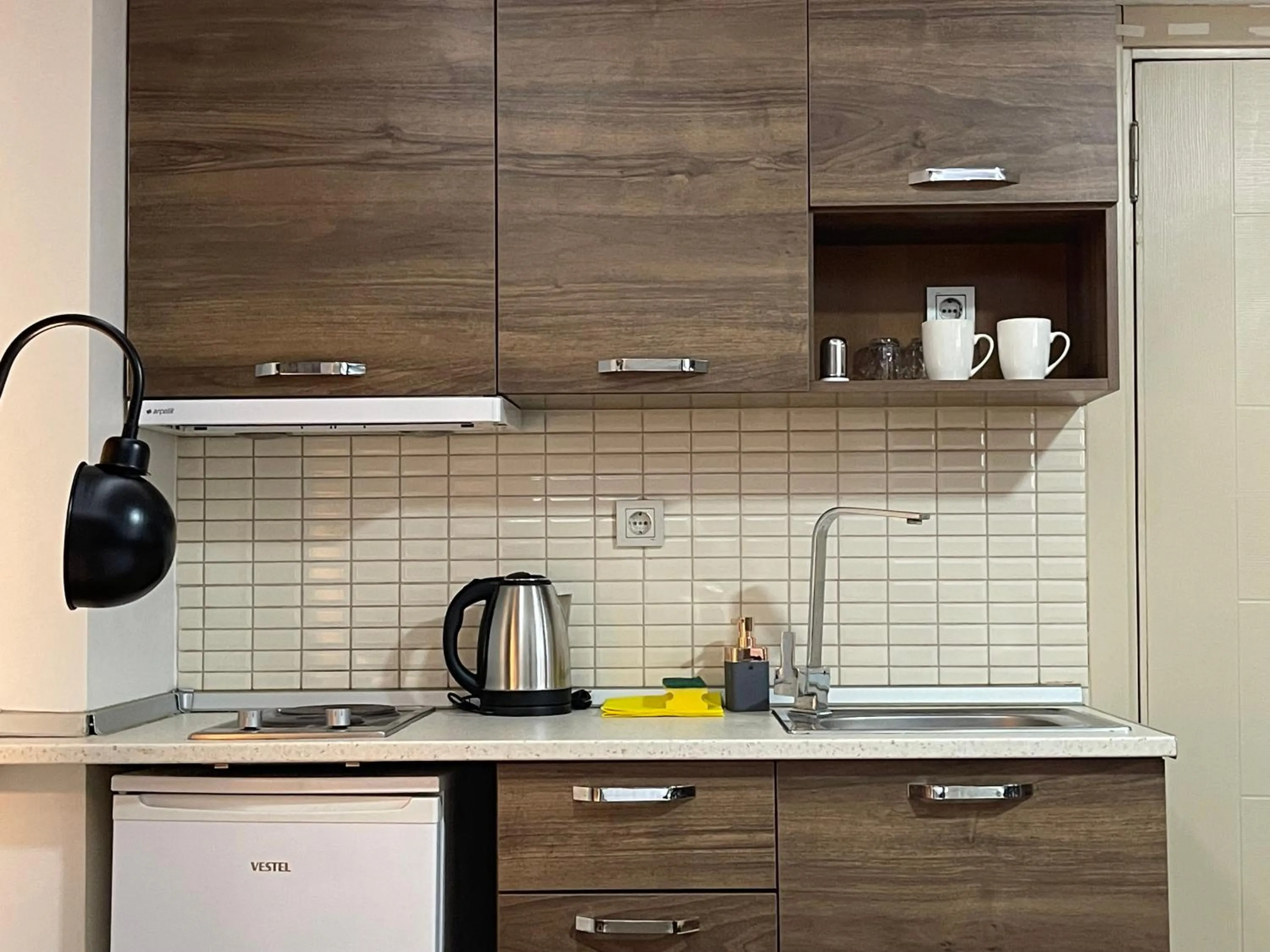 Coffee/tea facilities in Elegance Suites