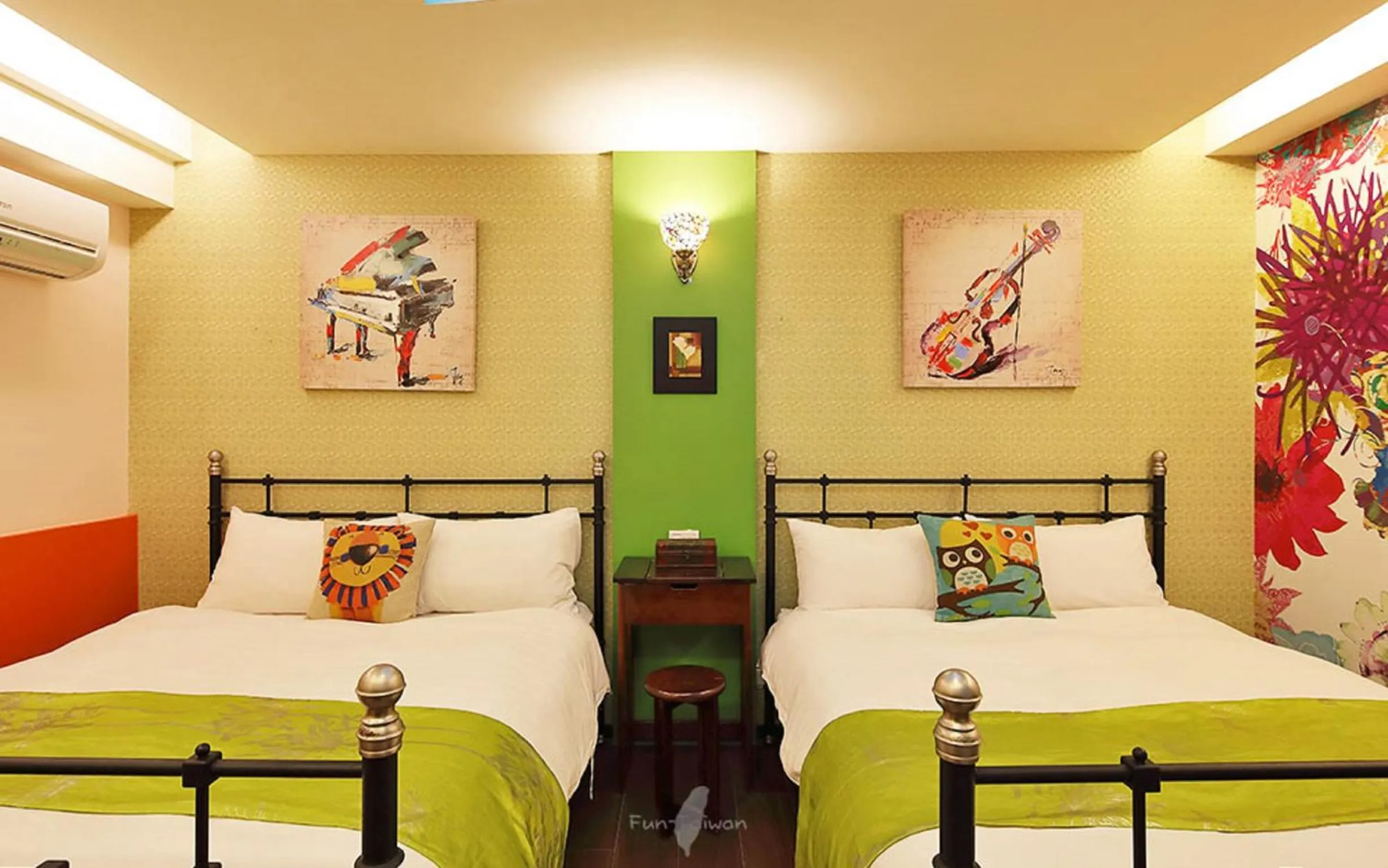 Bedroom, Bed in Park 61