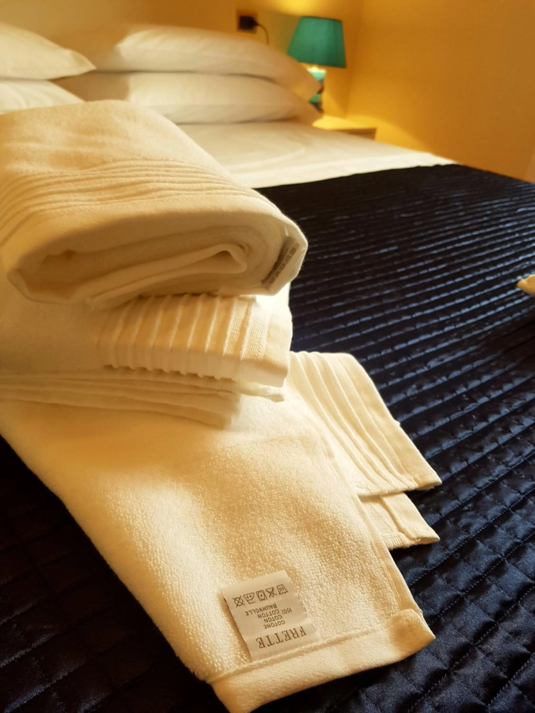 Other, Bed in Airport House B&B