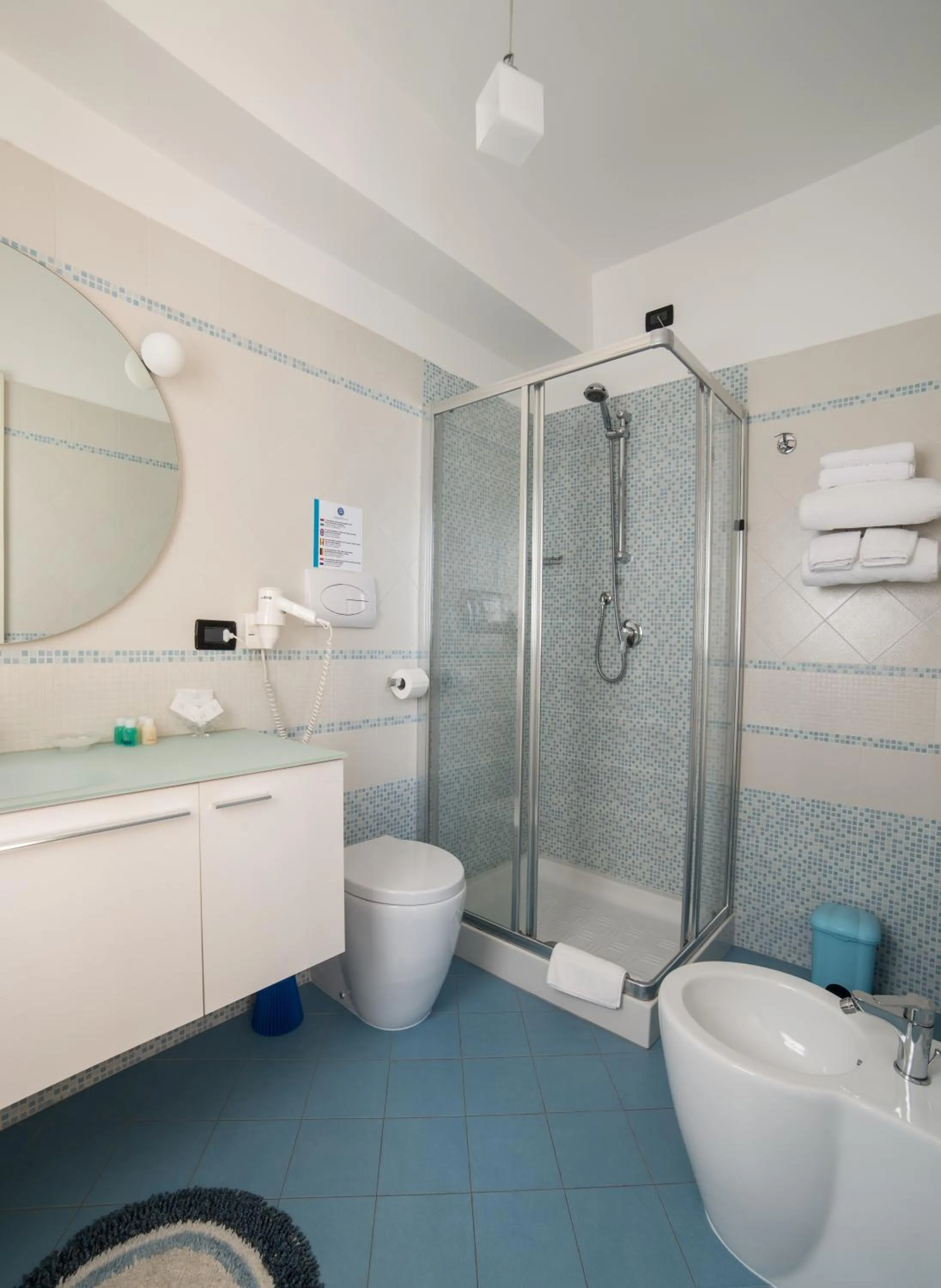 Bathroom in Airport House B&B