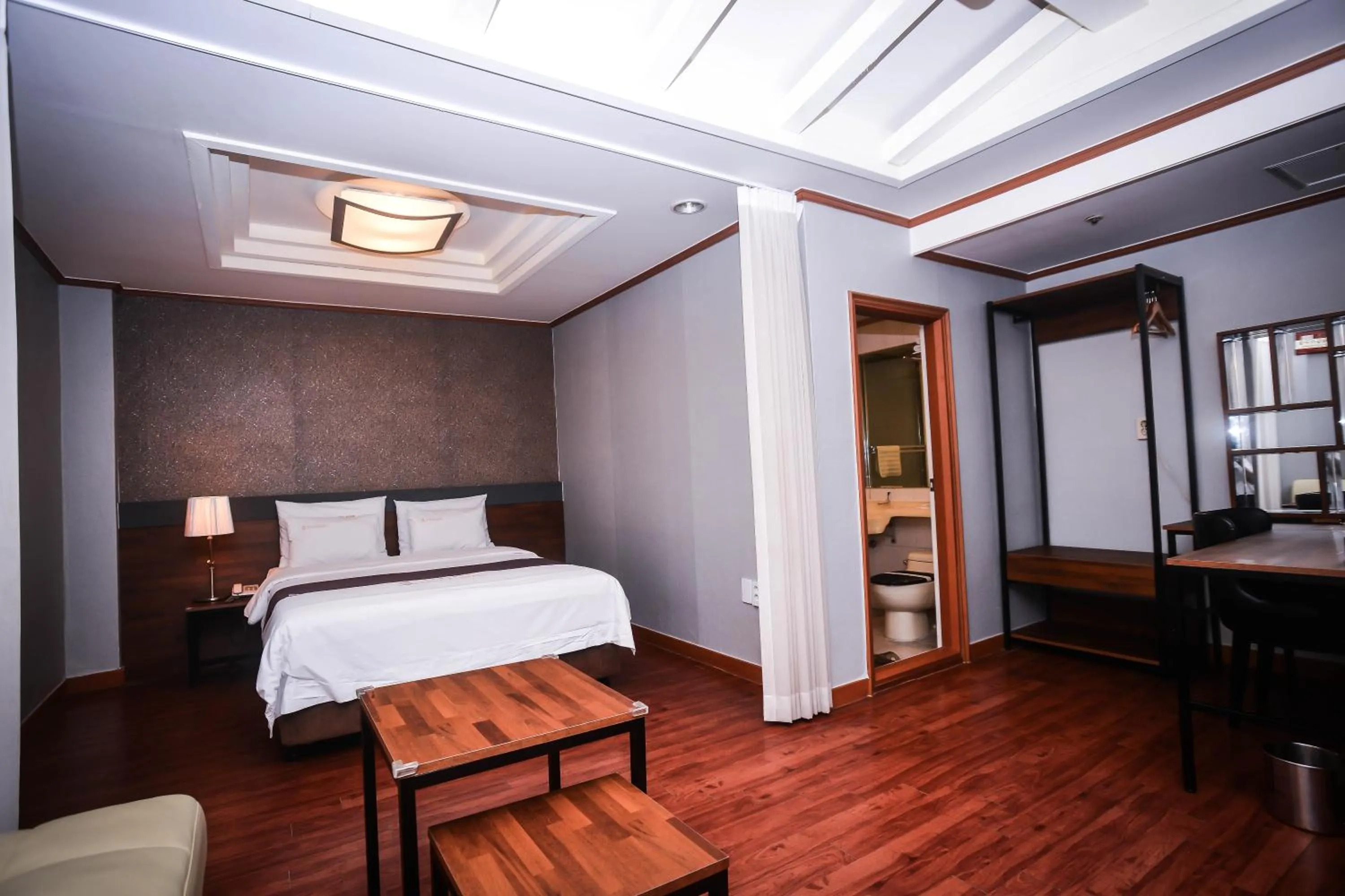 Bed in Hotel Noblesse