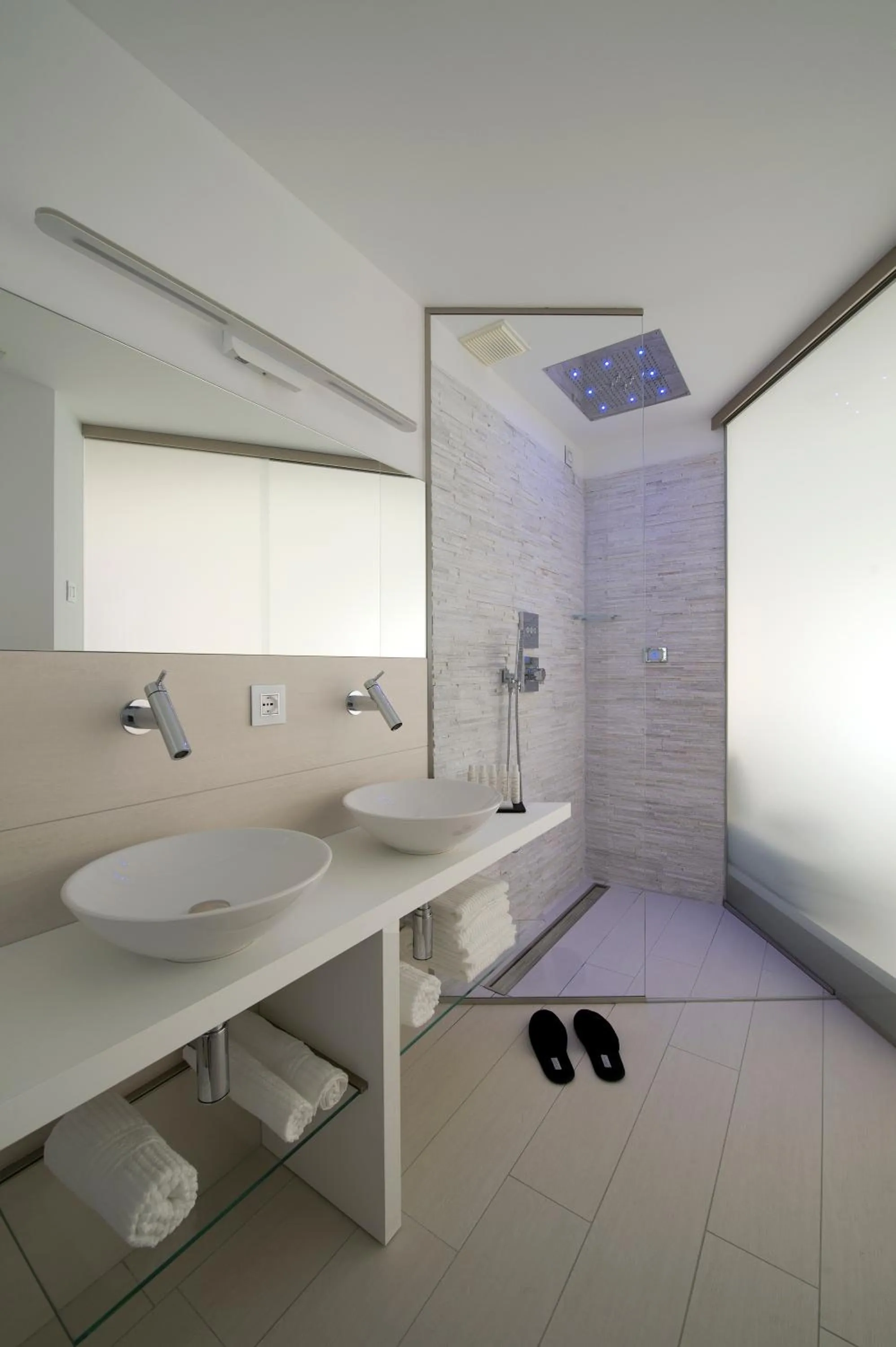 Bathroom in Aparthotel Duomo