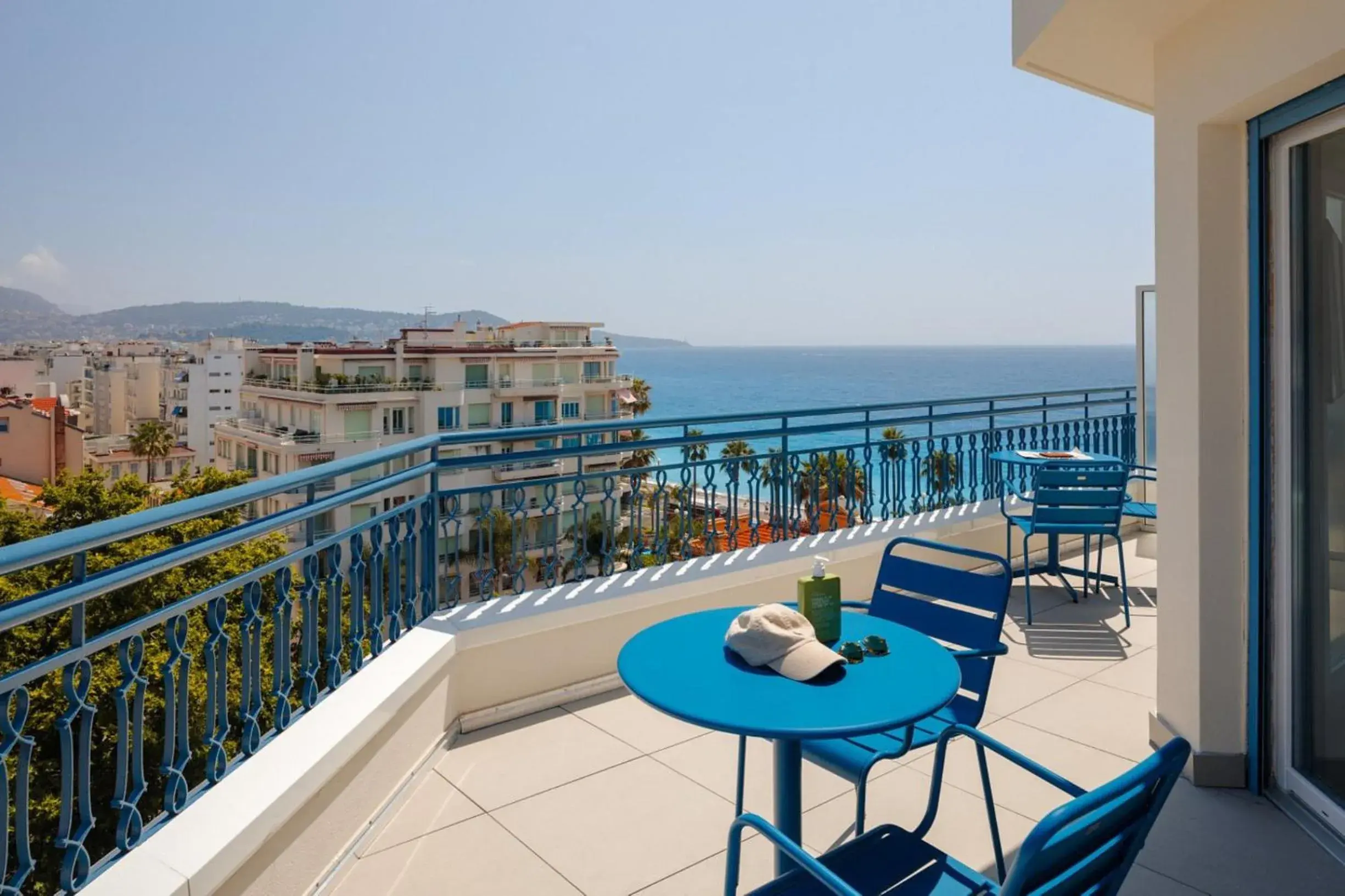 Premium Double Room Sea View with Balcony in Crisol Promenade Premium Double Room Sea View with Balcony in Crisol Promenade
