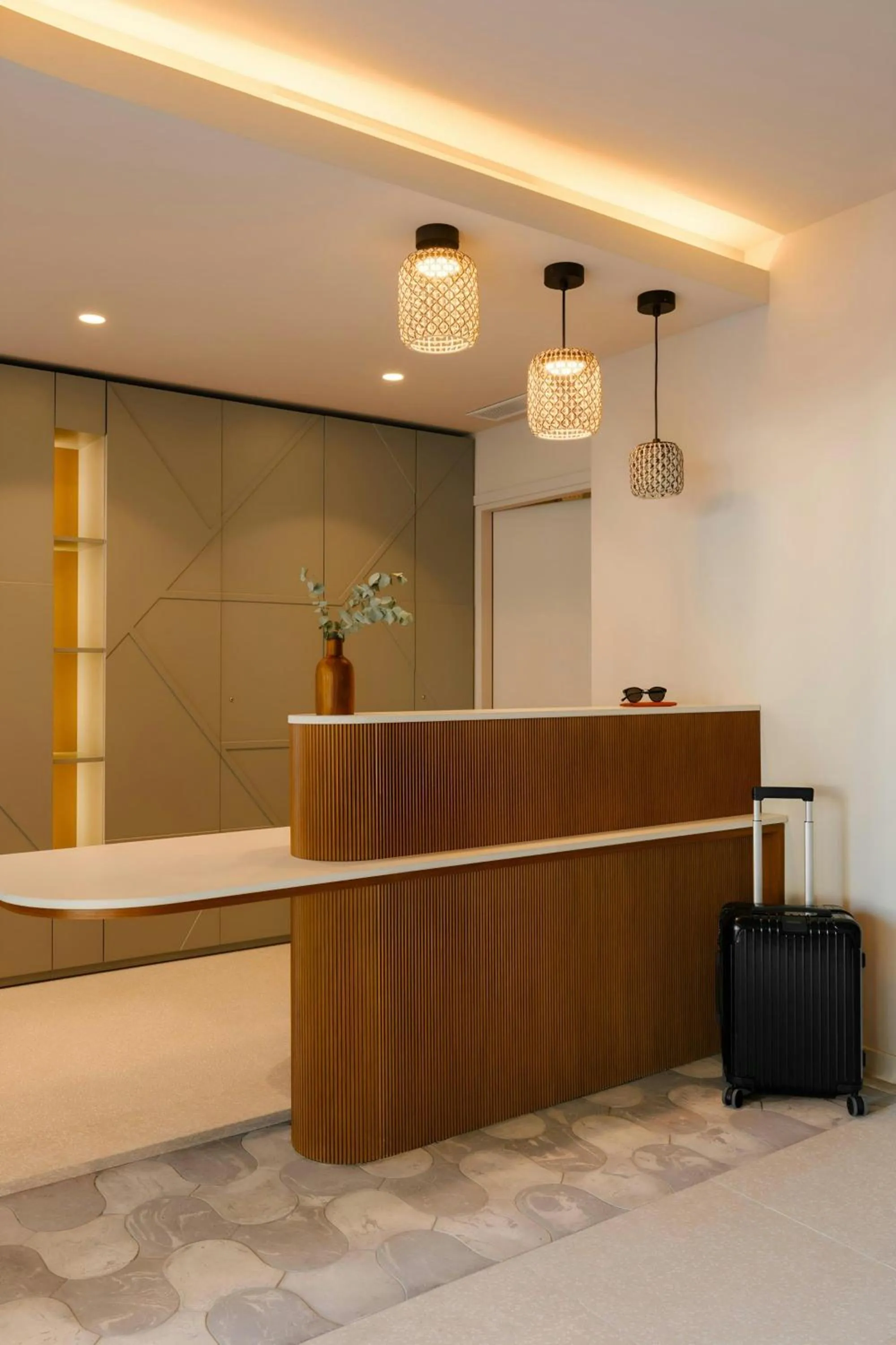 Lobby or reception in Yelo Promenade Hotel, Sonder Hotel by Marriott Bonvoy