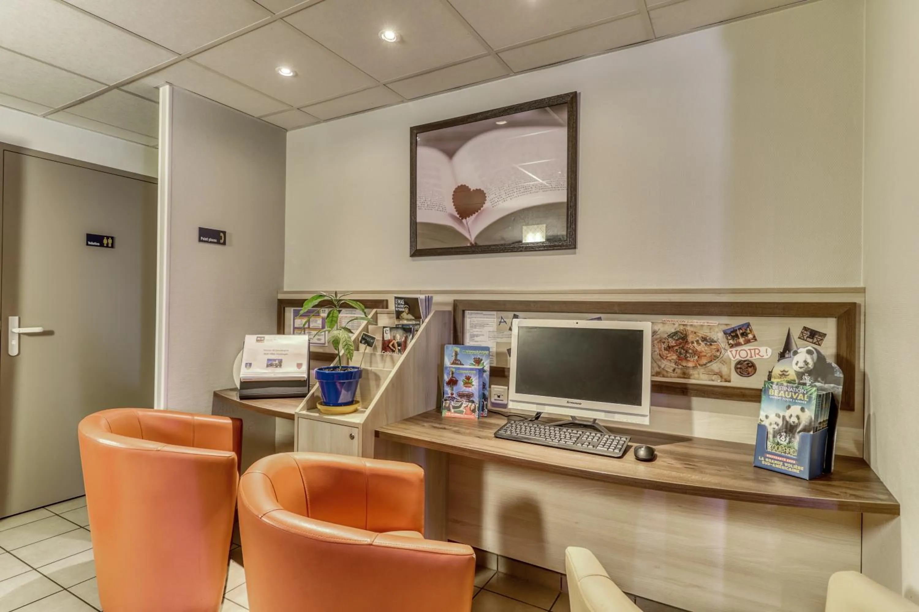 Business facilities in Ace Hotel Montluçon