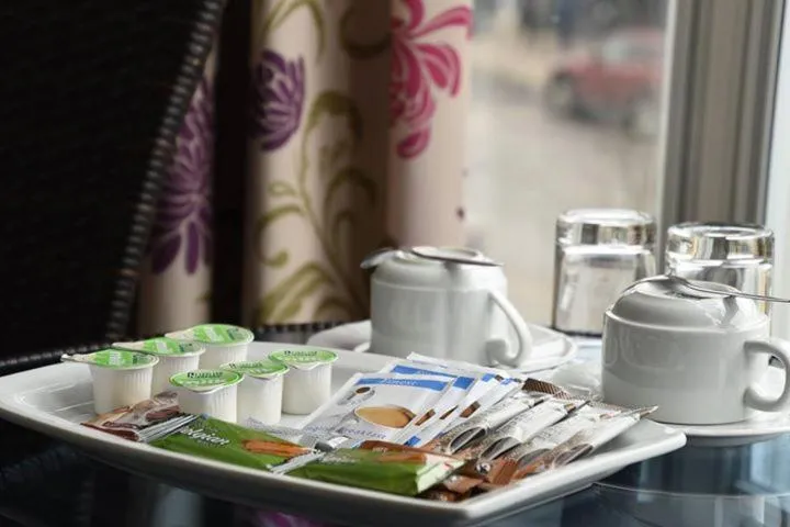 Coffee/tea facilities in Harry's Hotel & Restaurant