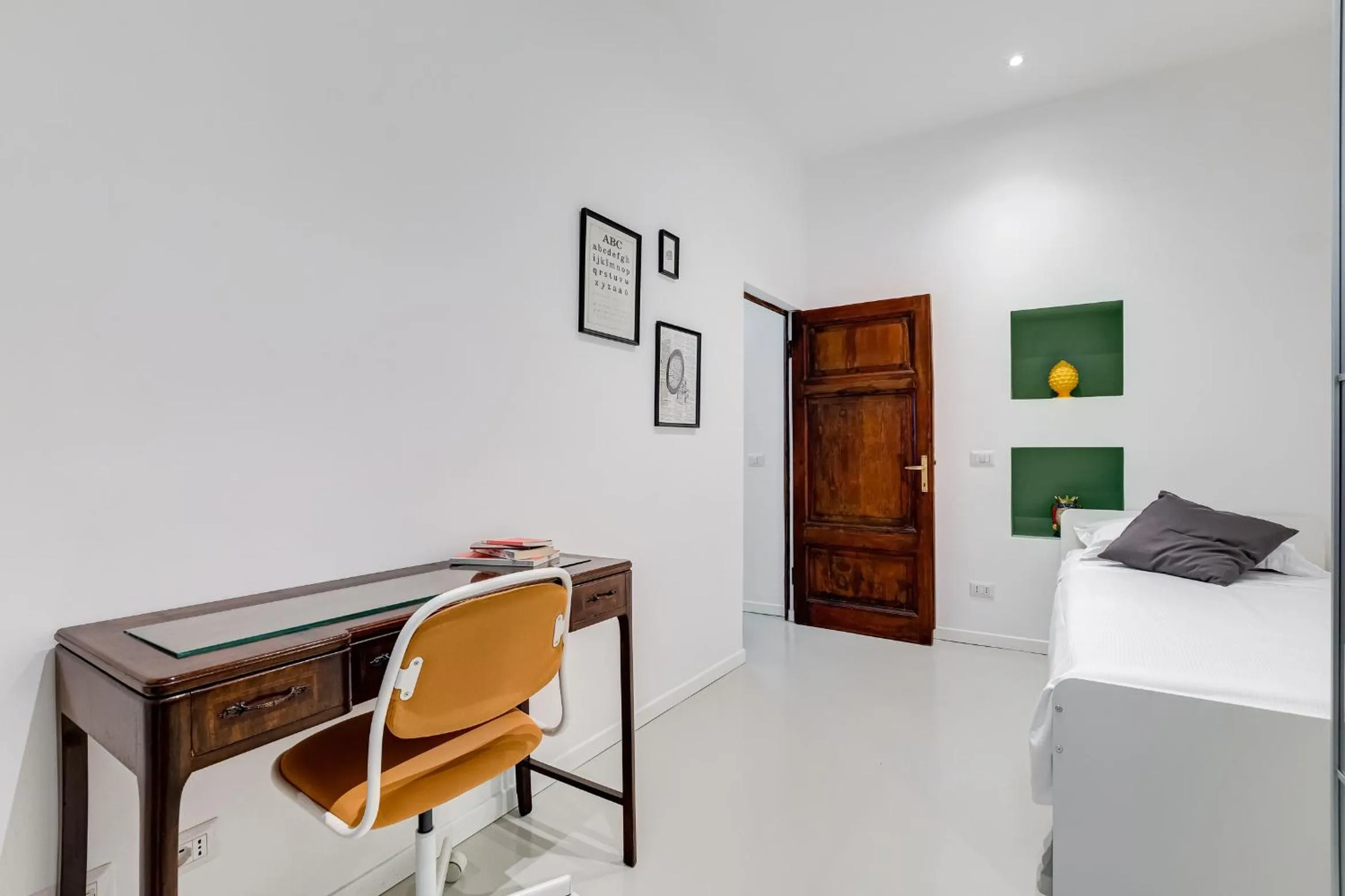 Bed in Colosseo Exclusive House by Premium Suites Collection