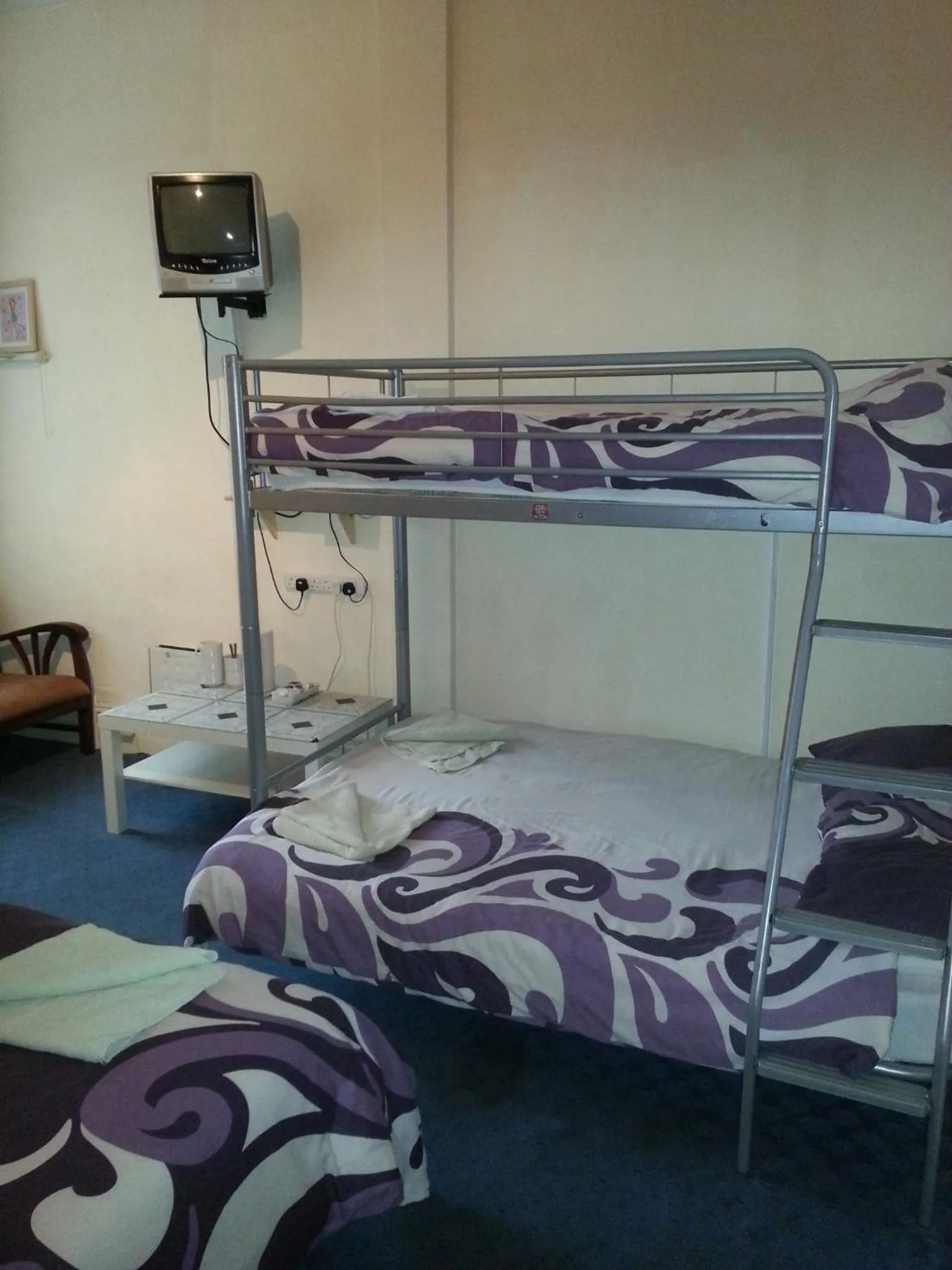 bunk bed, Bed in Jesmond International Hotel
