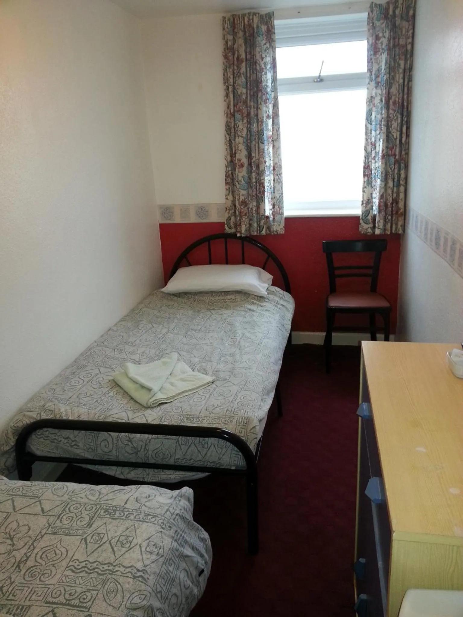 Day, Bed in Jesmond International Hotel