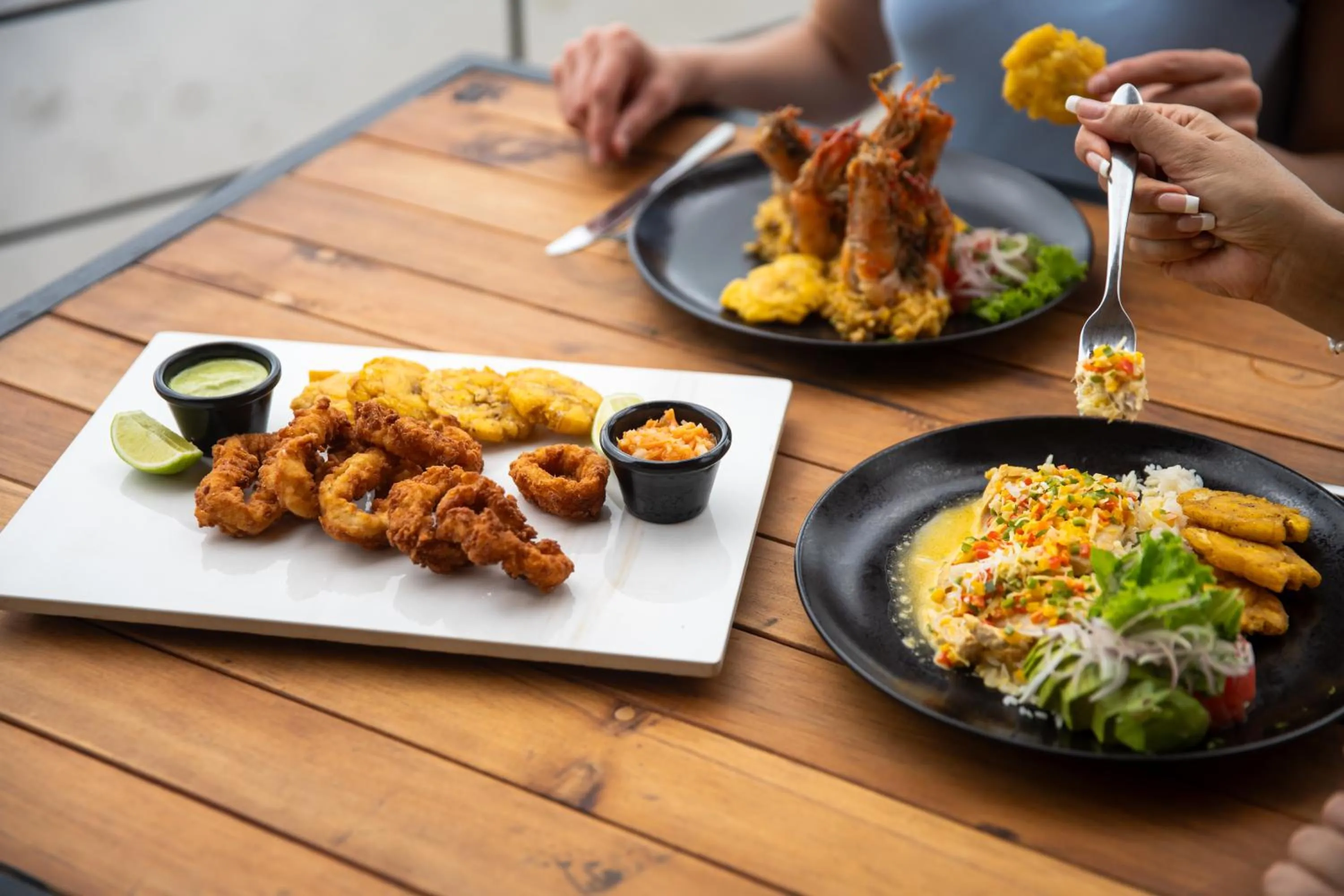 Restaurant/places to eat in Jama Campay - Homes Resort & Spa