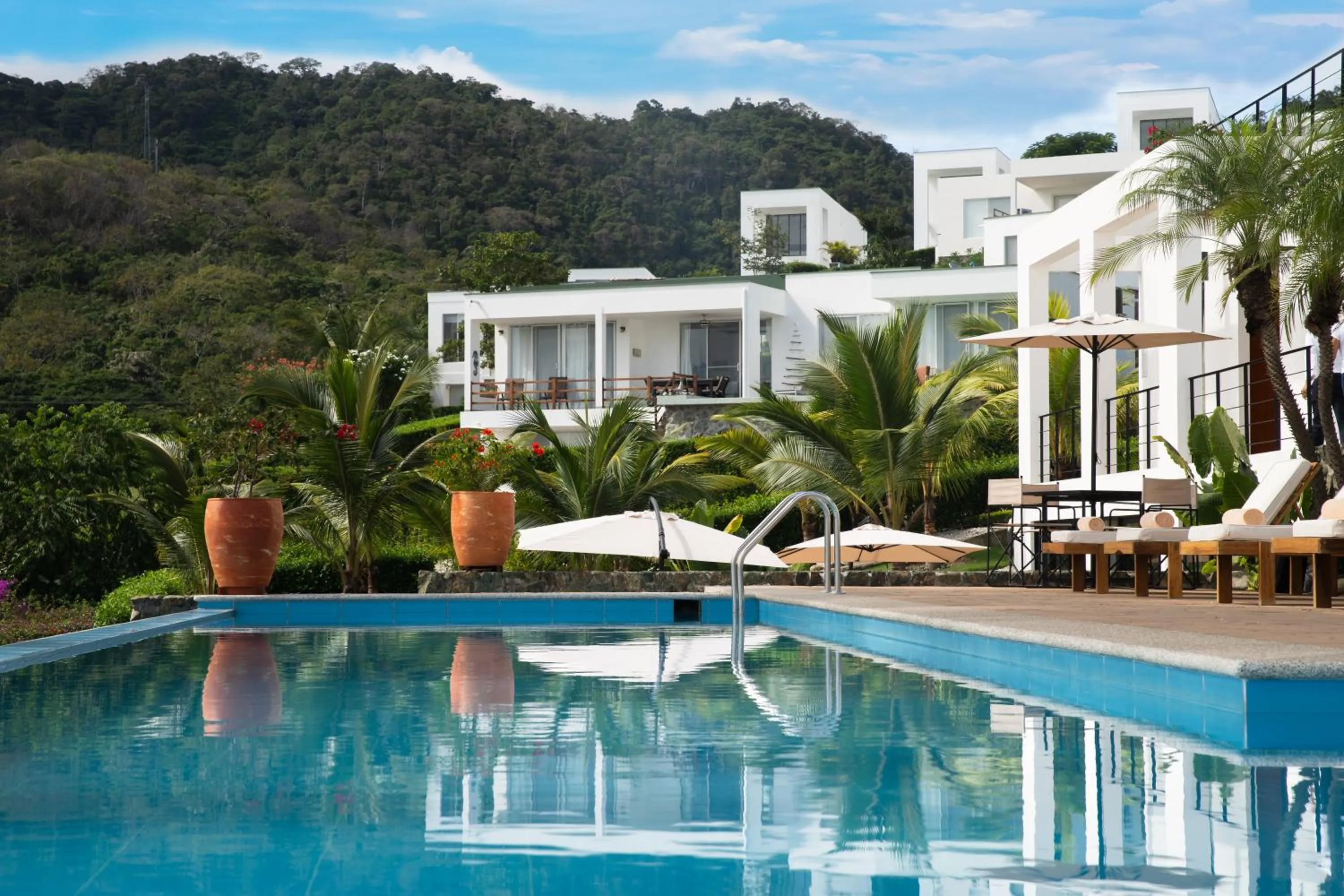 Property building in Jama Campay - Homes Resort & Spa