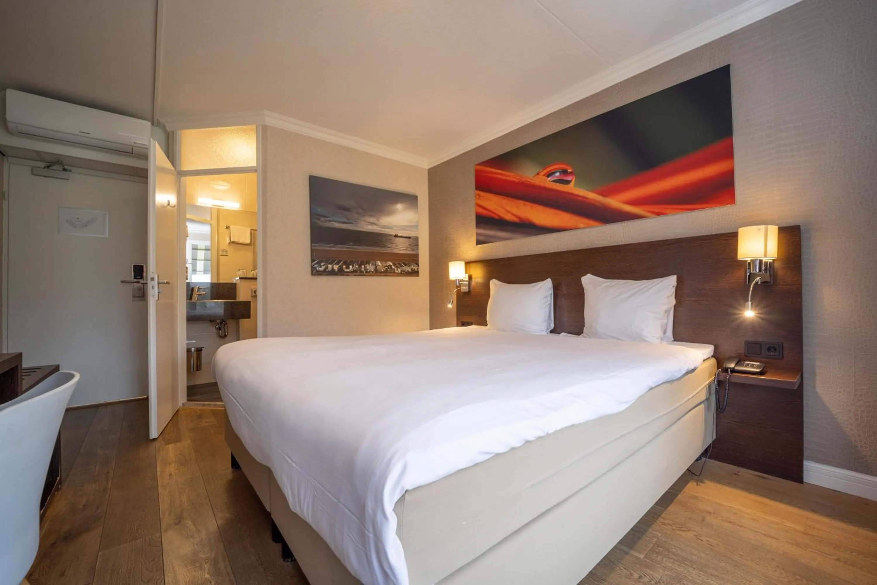 Photo of the whole room, Bed in Fletcher Hotel-Restaurant Arneville-Middelburg