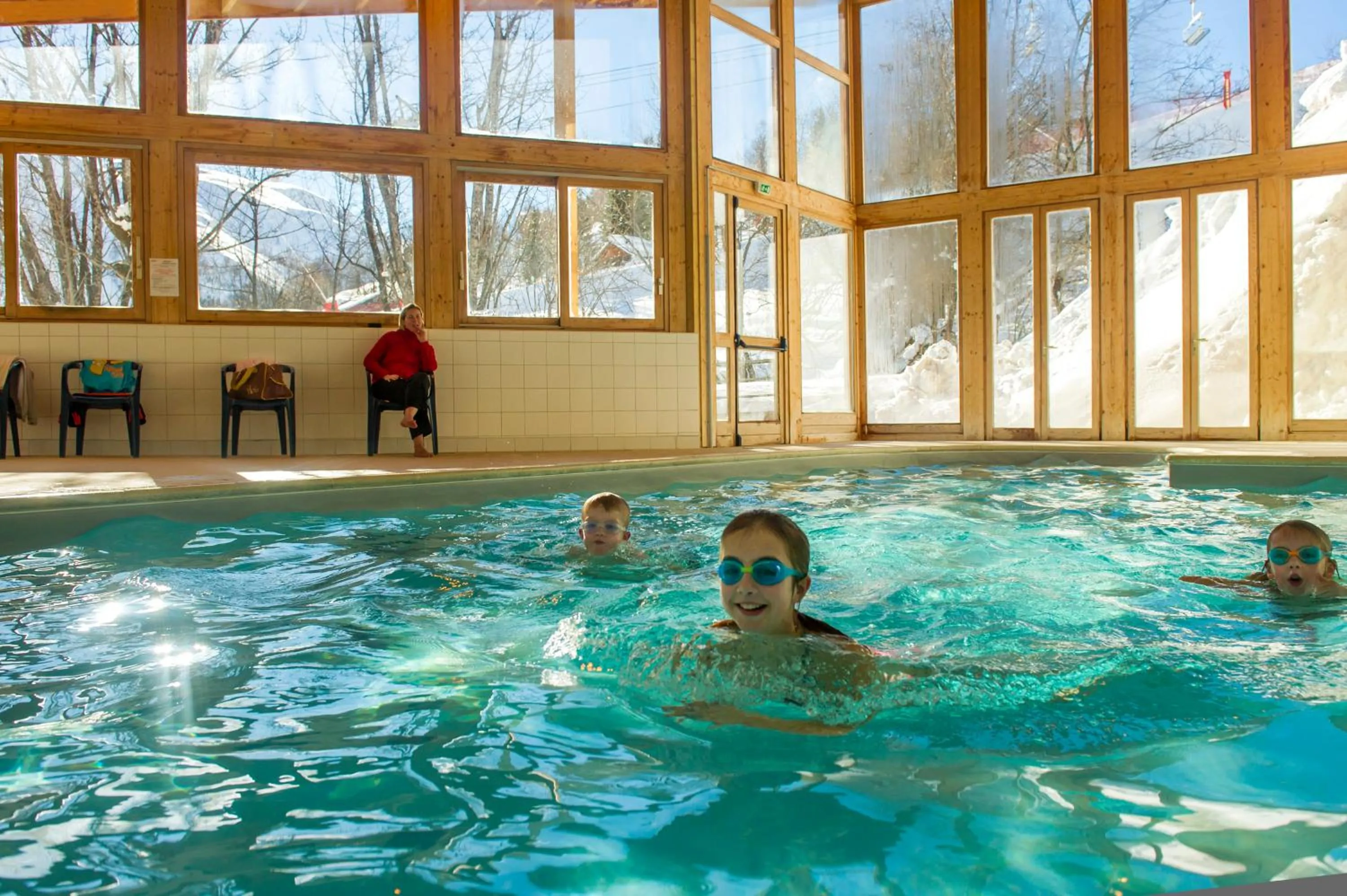 Swimming pool in Résidence Goélia Le Balcon des Neiges