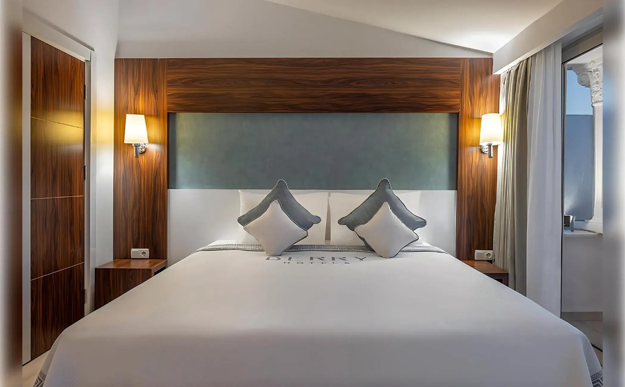 Family Room in Berry Blue Hotels Family Room in Berry Blue Hotels