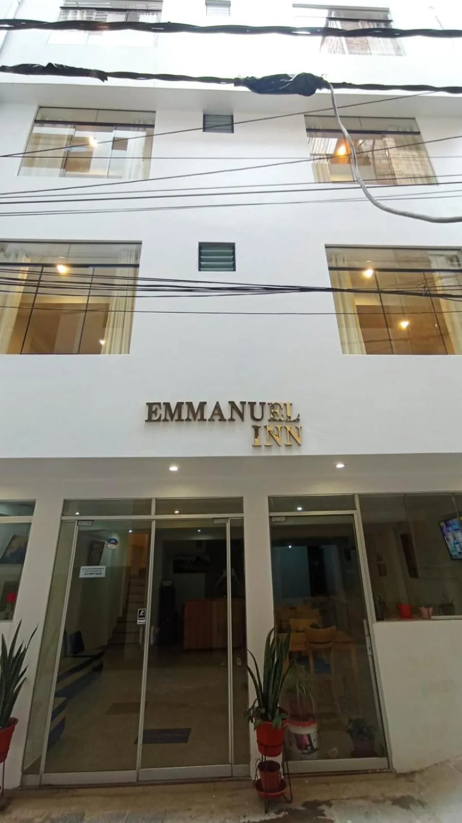 Emmanuel inn Machupicchu