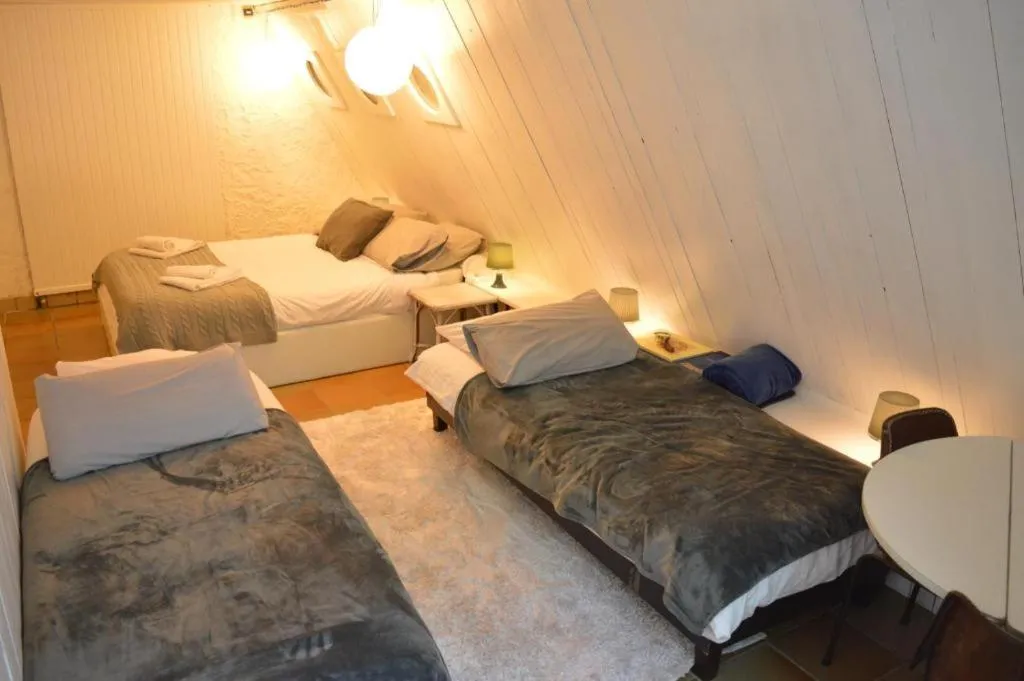 Bedroom, Bed in Casa mARTa : Suites, terrasses et vue panoramique