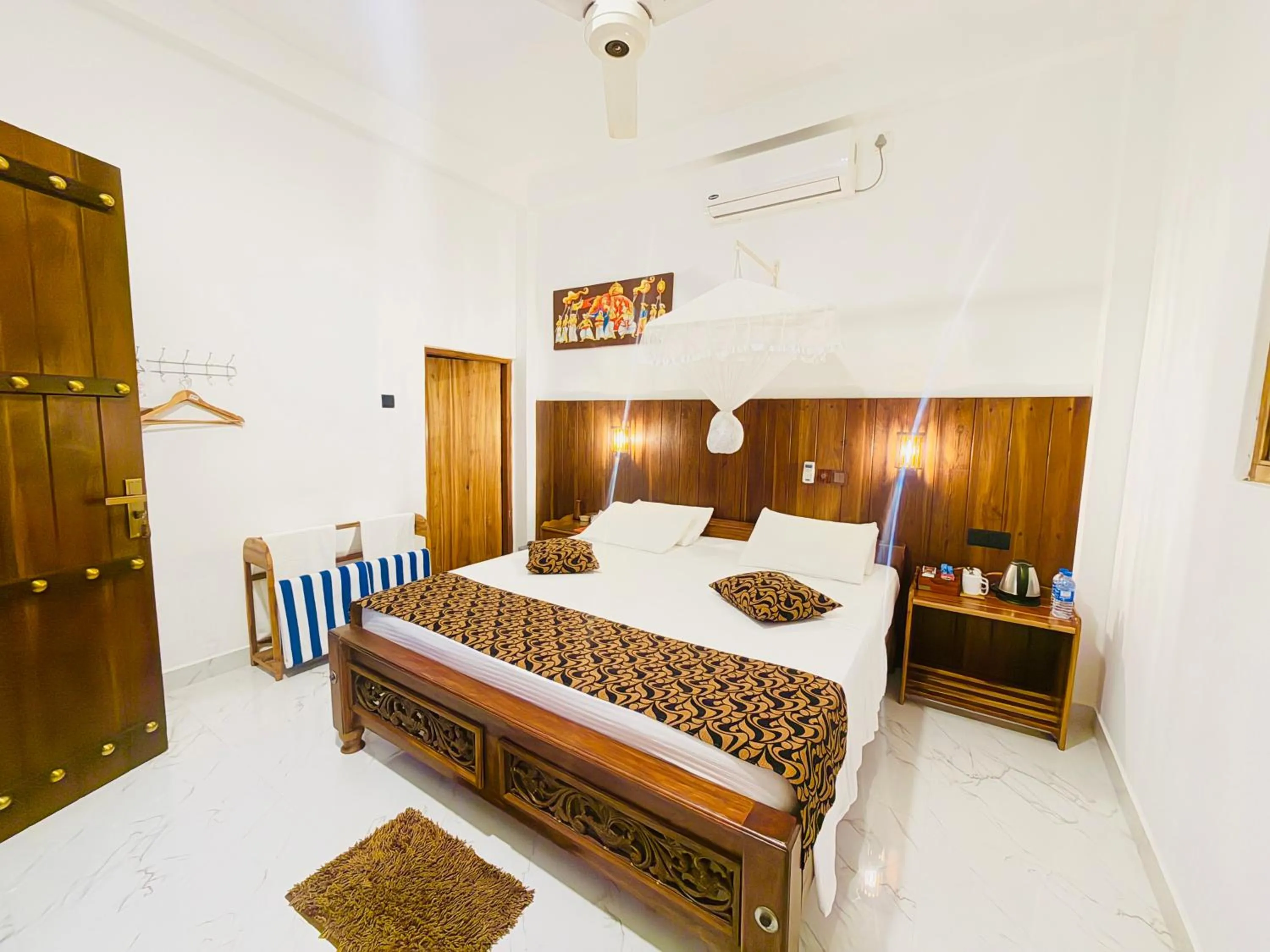 Standard Double Room in Nature House