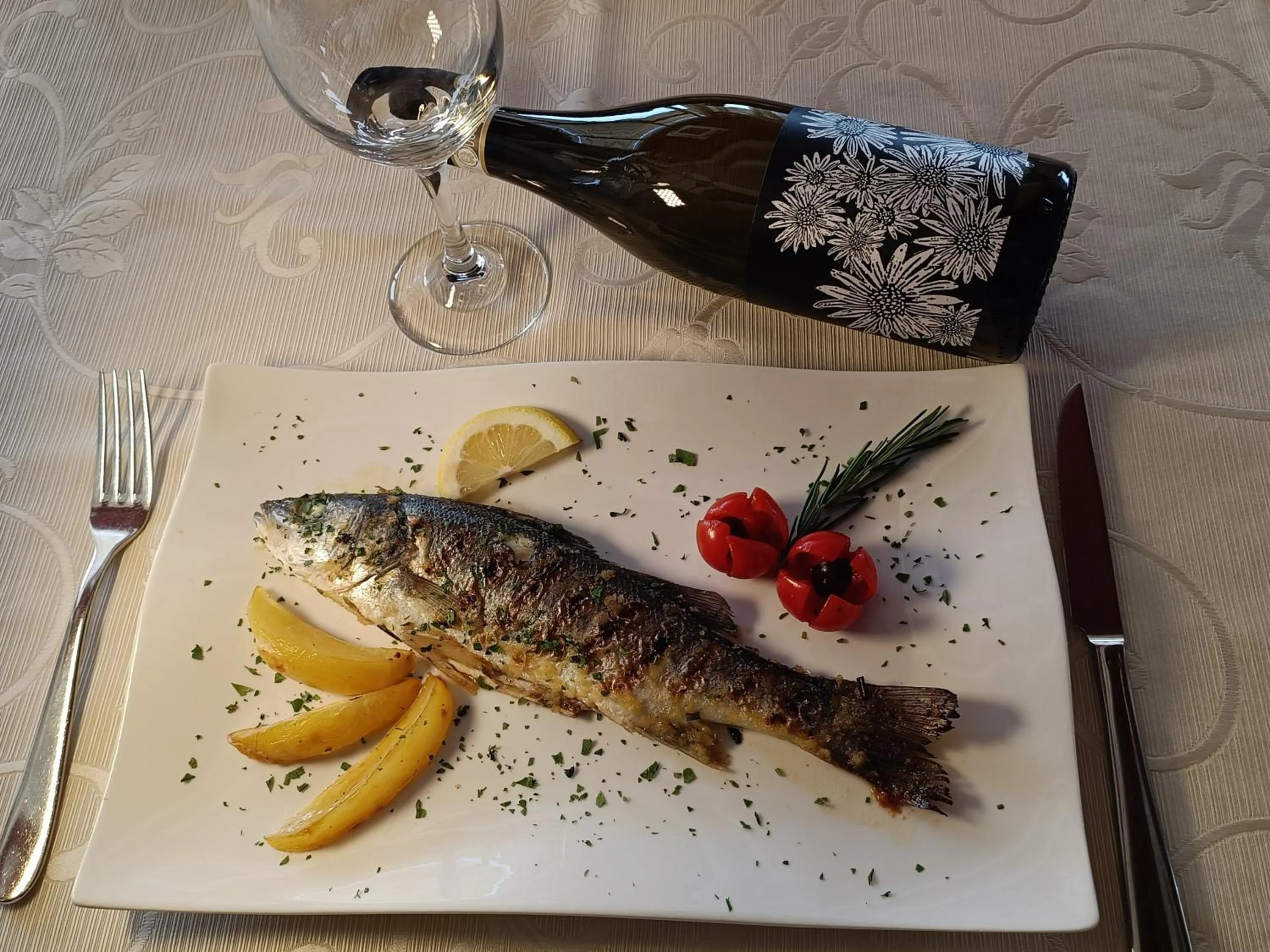 Restaurant/places to eat in Hotel Sporting