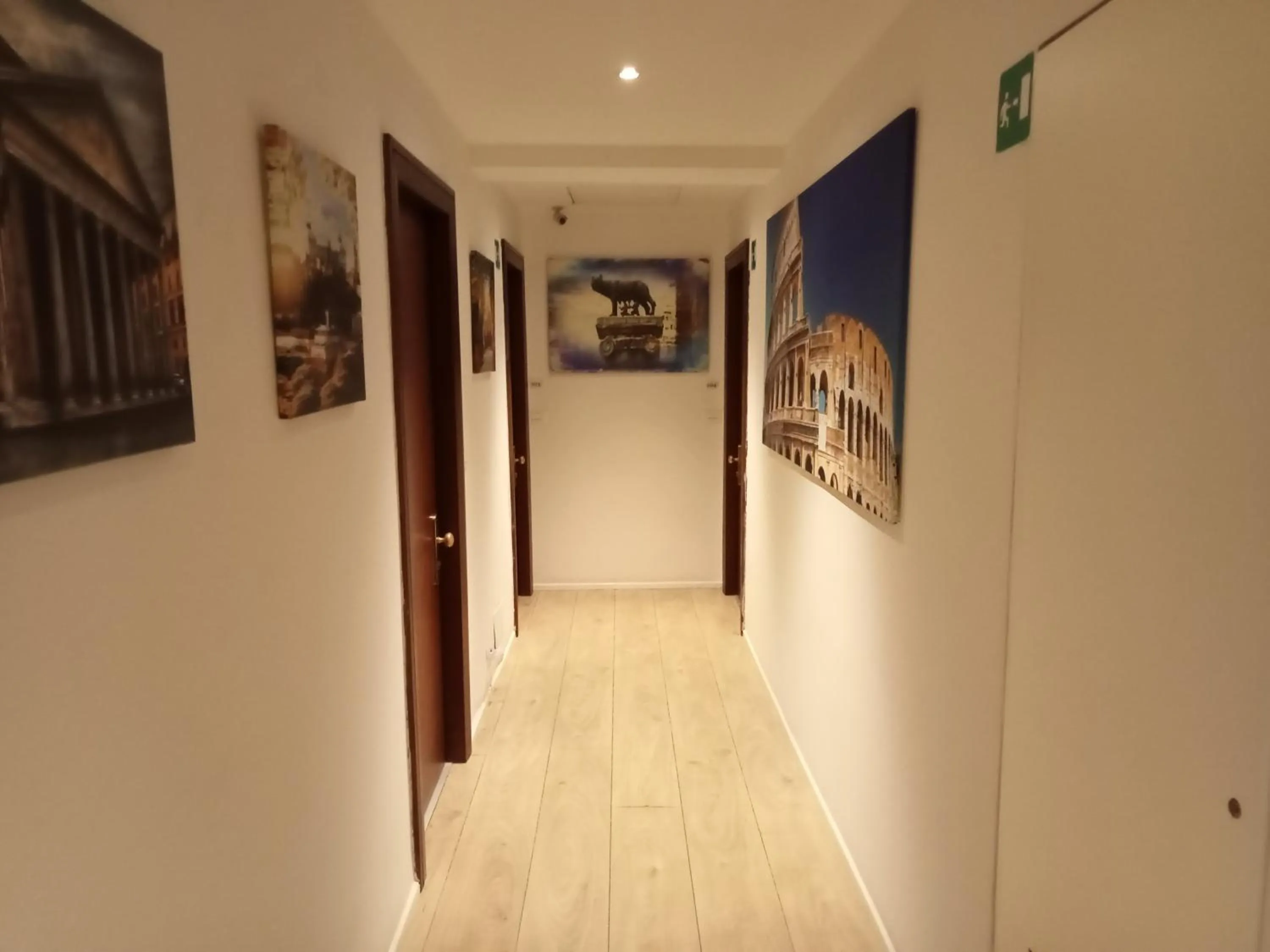 Decorative detail in Why Not Roma Suite