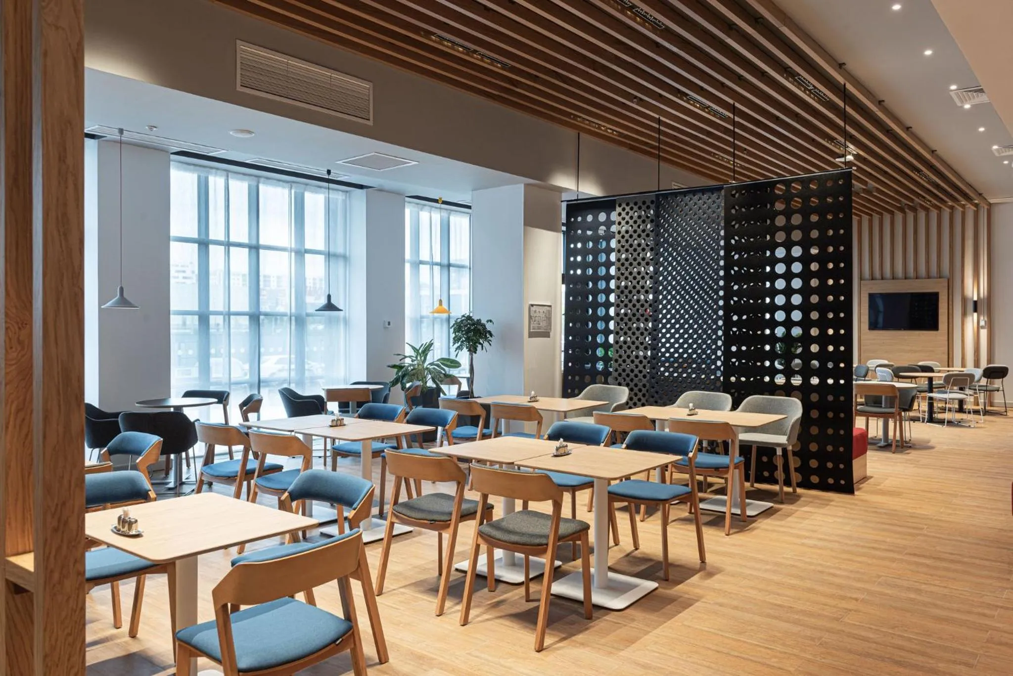 Breakfast in Holiday Inn Express - Astana - Turan by IHG