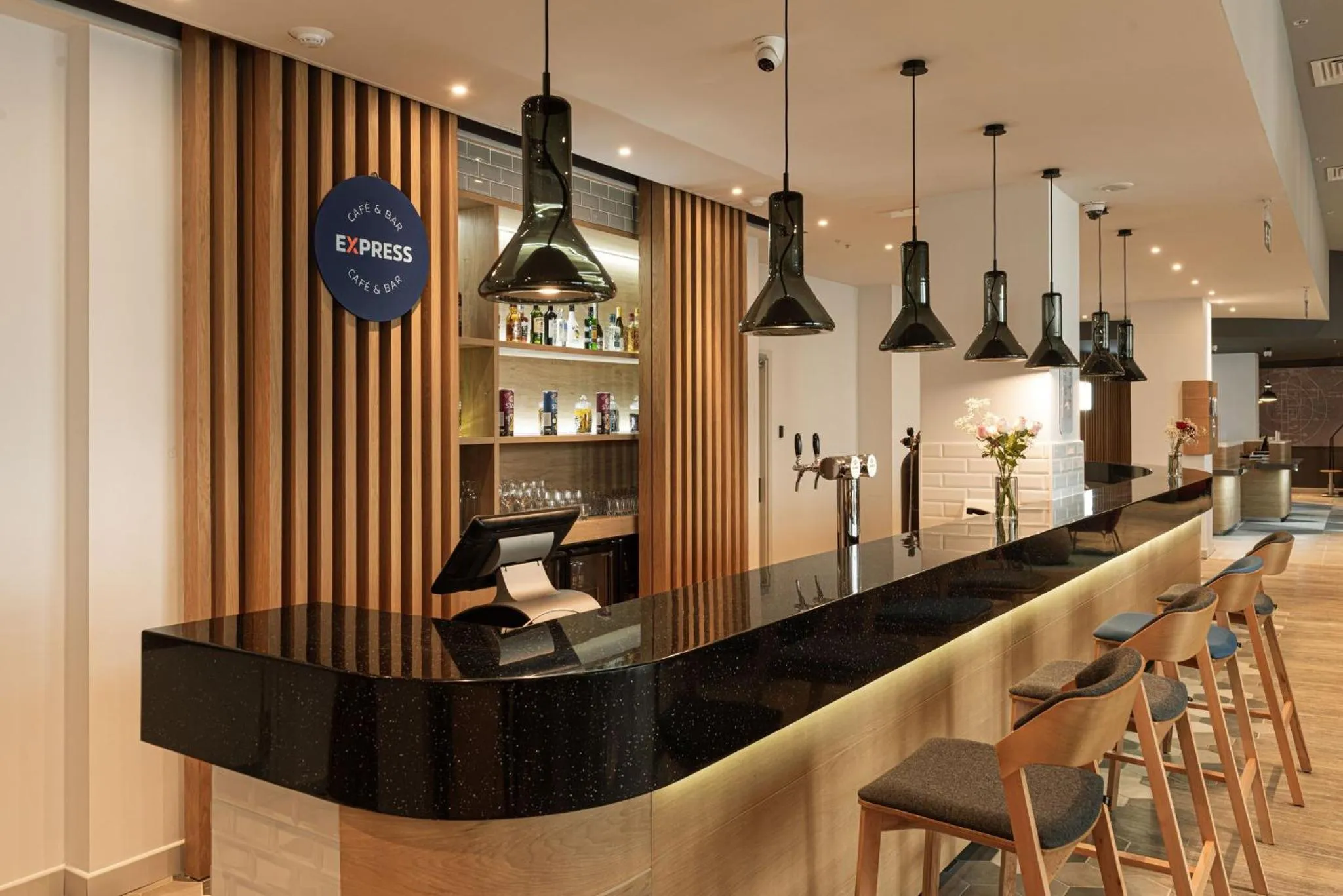 Lounge or bar in Holiday Inn Express - Astana - Turan by IHG