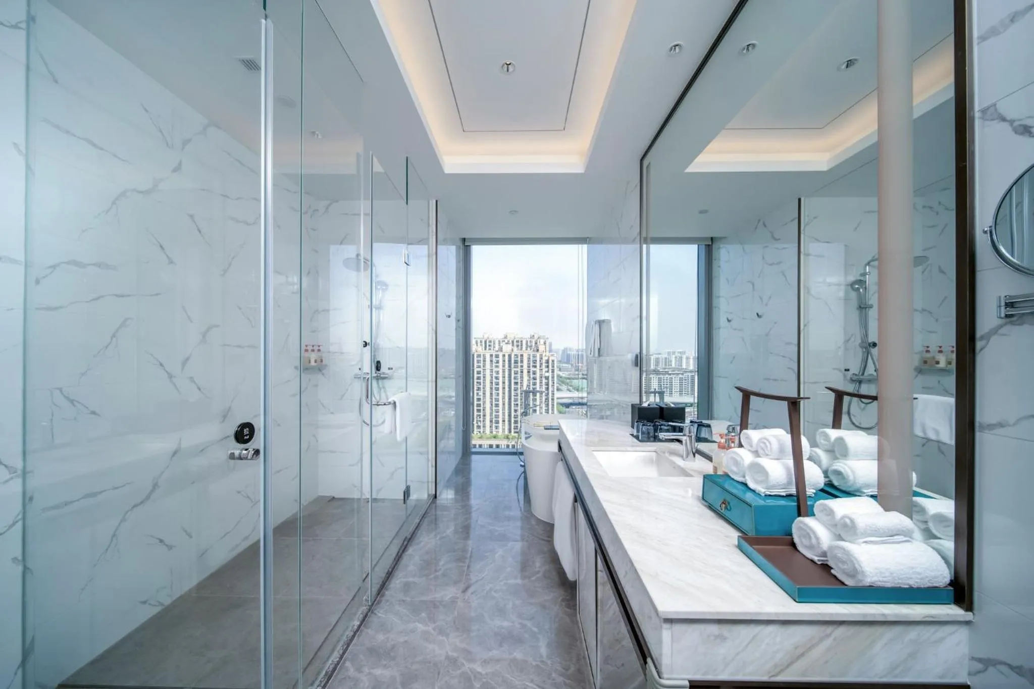 Bathroom in Crowne Plaza Hangzhou Linping by IHG